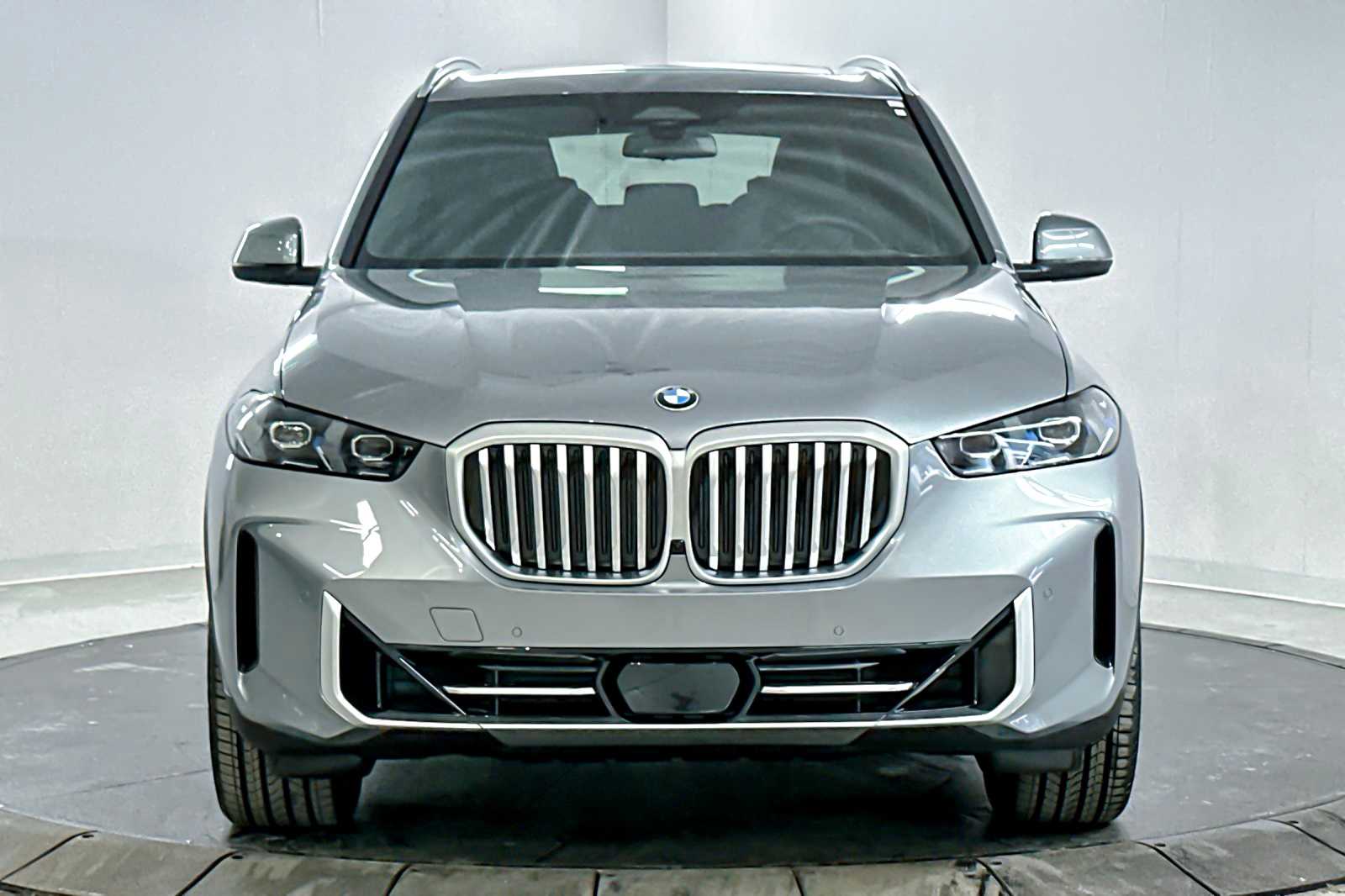 Thumbnail: 2026 BMW X5 - 10