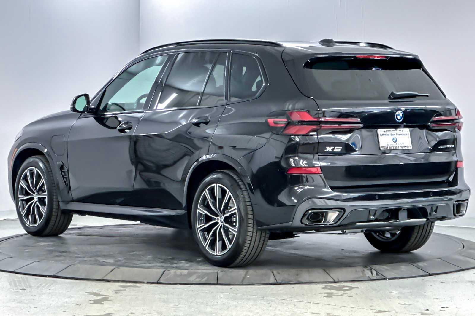 Thumbnail: 2026 BMW X5 - 6