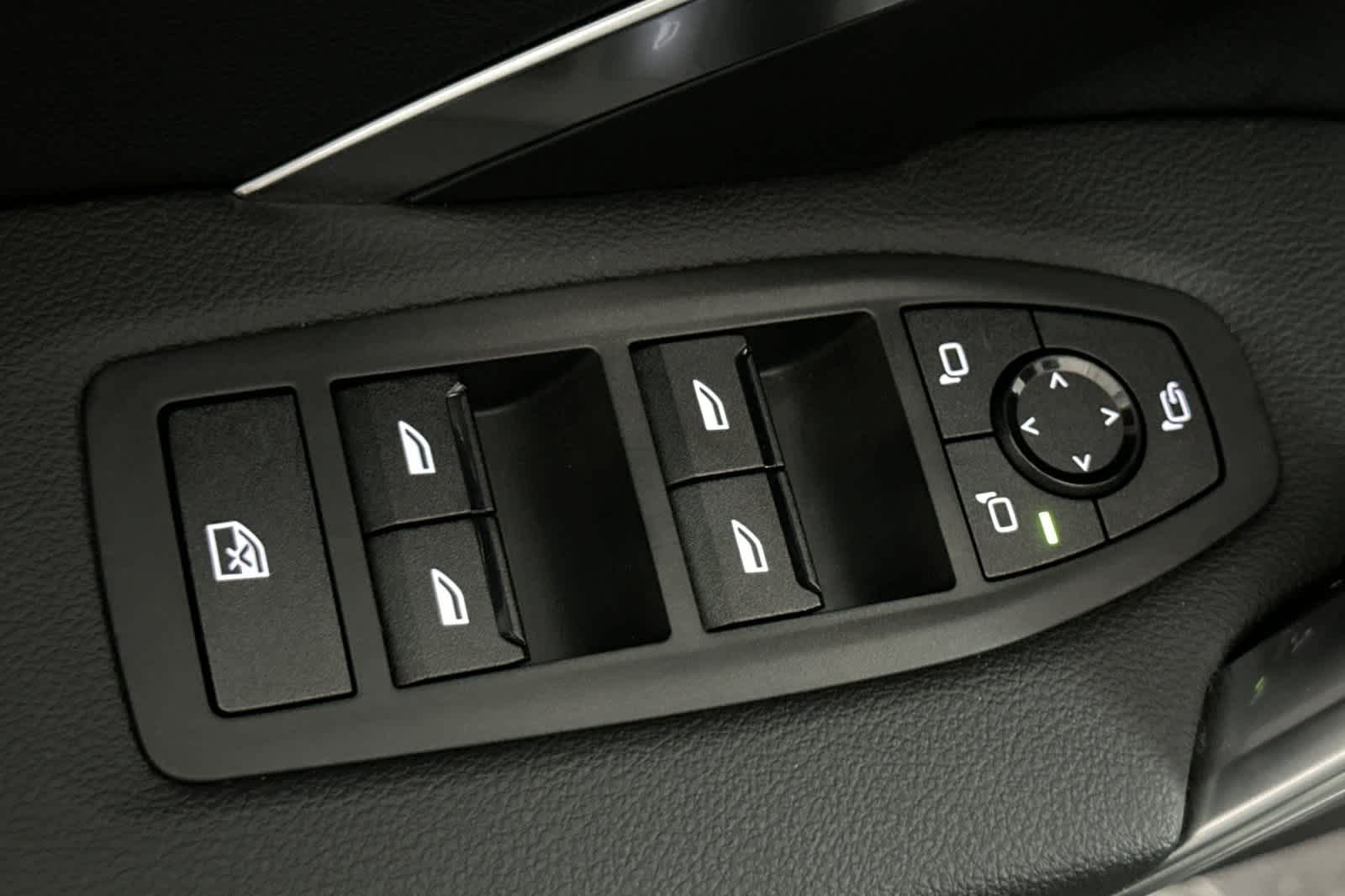 Thumbnail: 2023 BMW X1 - 13