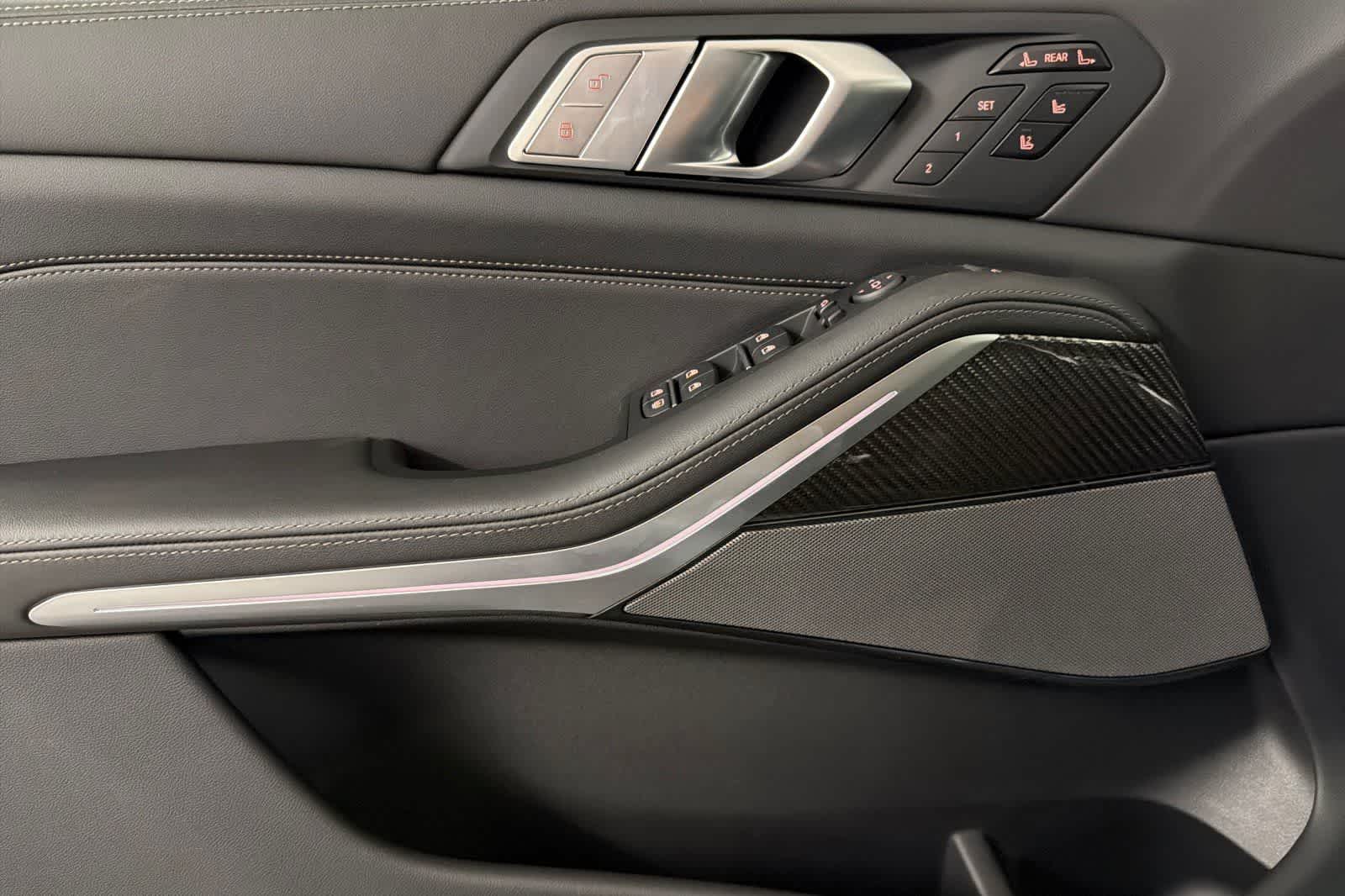 Thumbnail: 2026 BMW X7 - 12