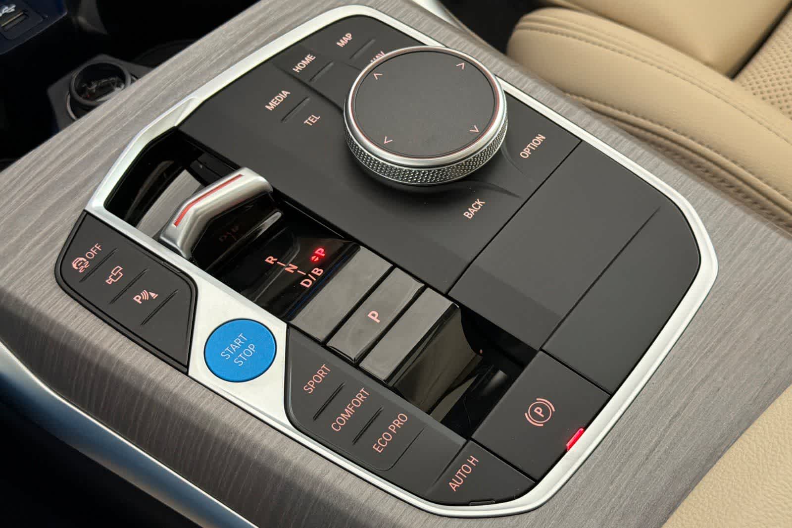 Thumbnail: 2026 BMW i4 - 21