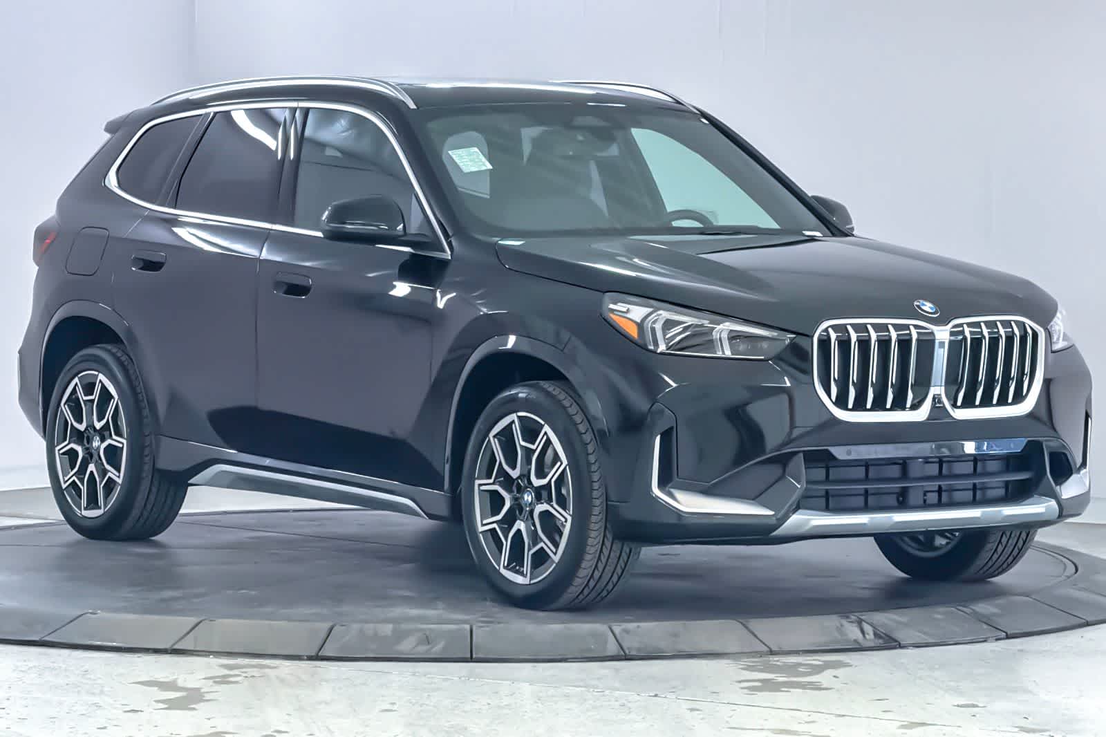 Thumbnail: 2026 BMW X1 - 9