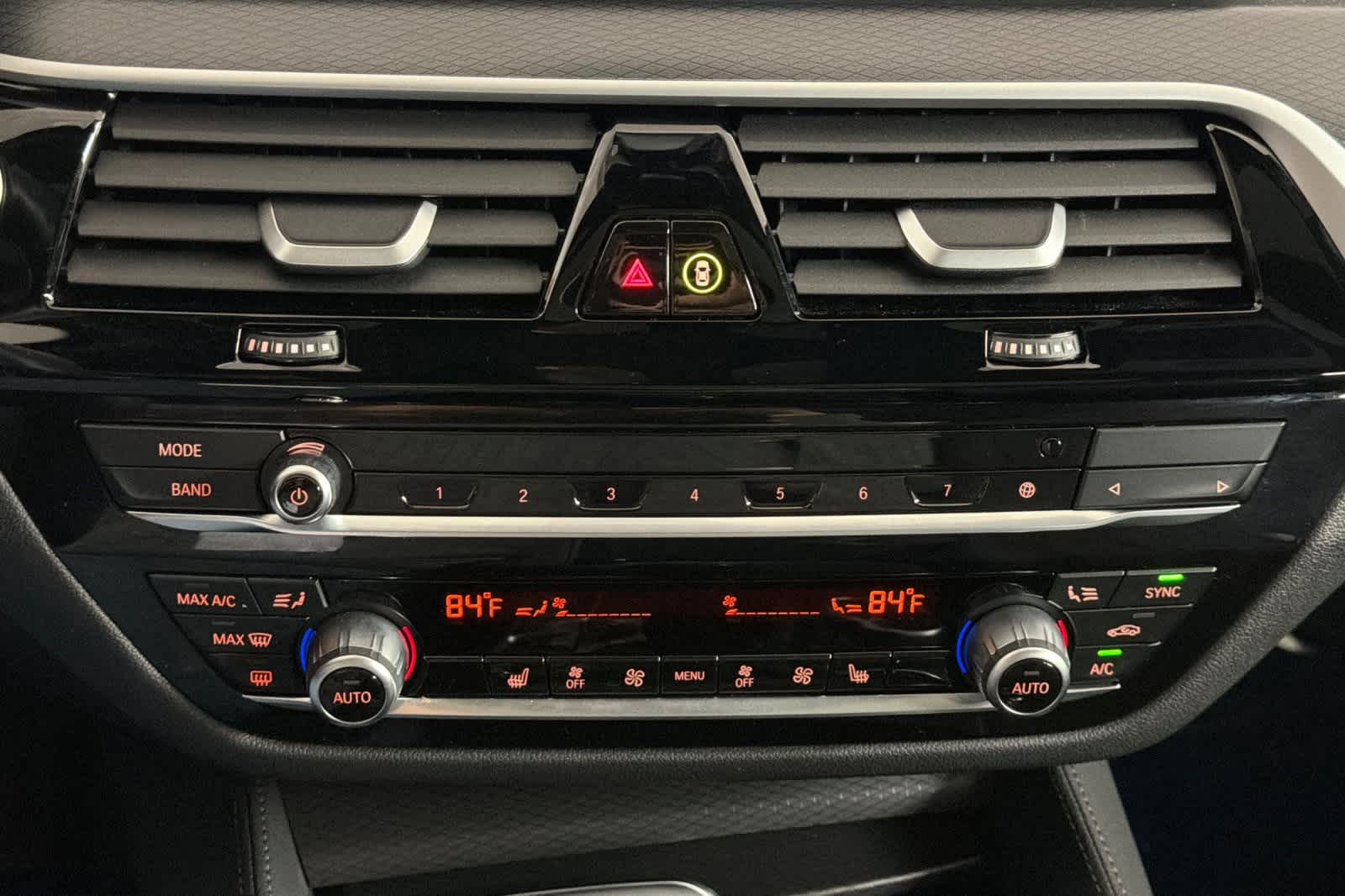 Thumbnail: 2023 BMW 5 Series - 20