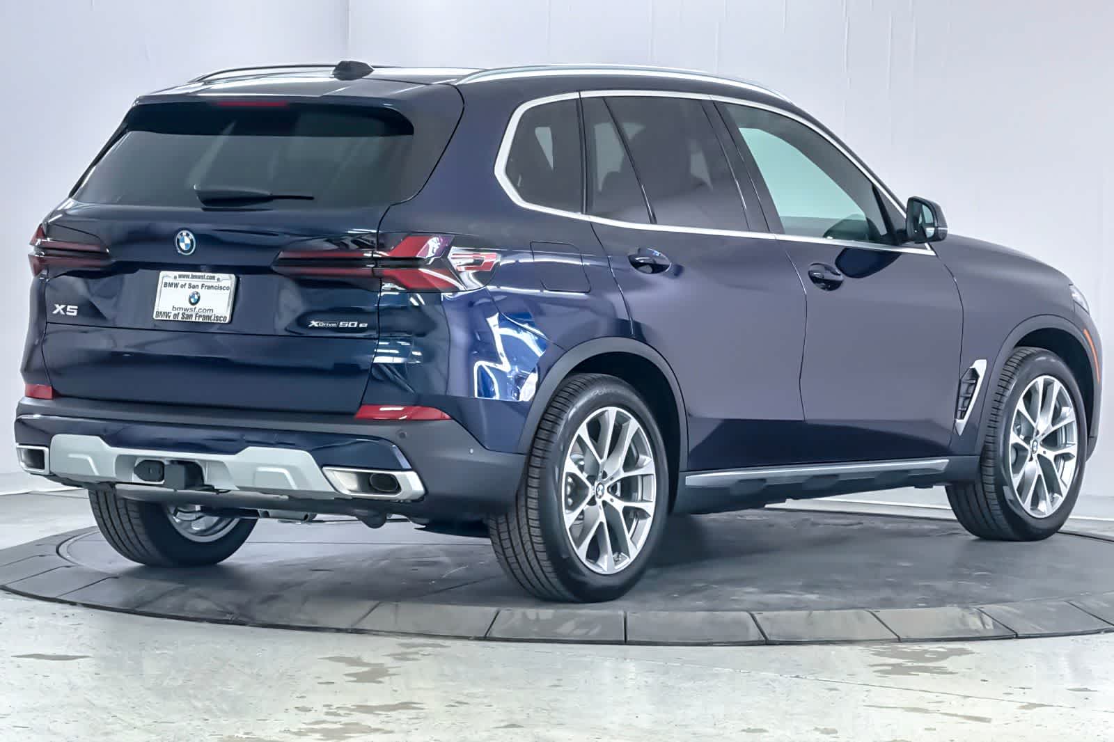 Thumbnail: 2026 BMW X5 - 2