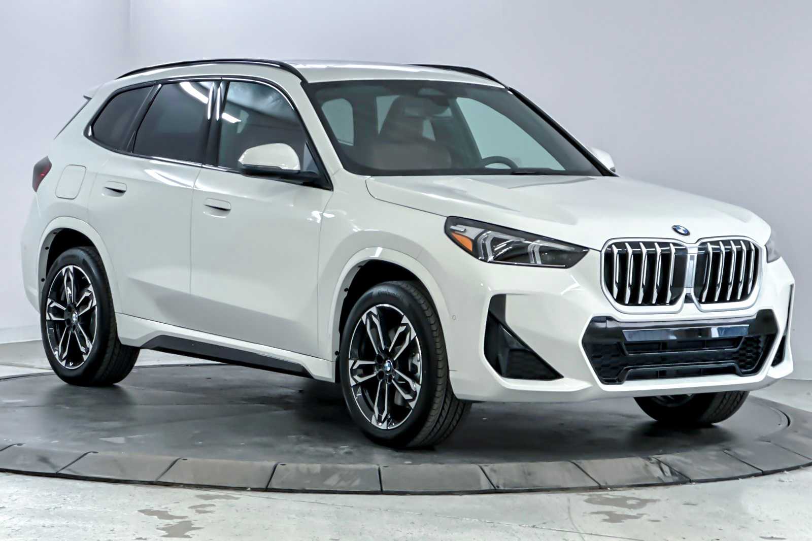 Thumbnail: 2026 BMW X1 - 9