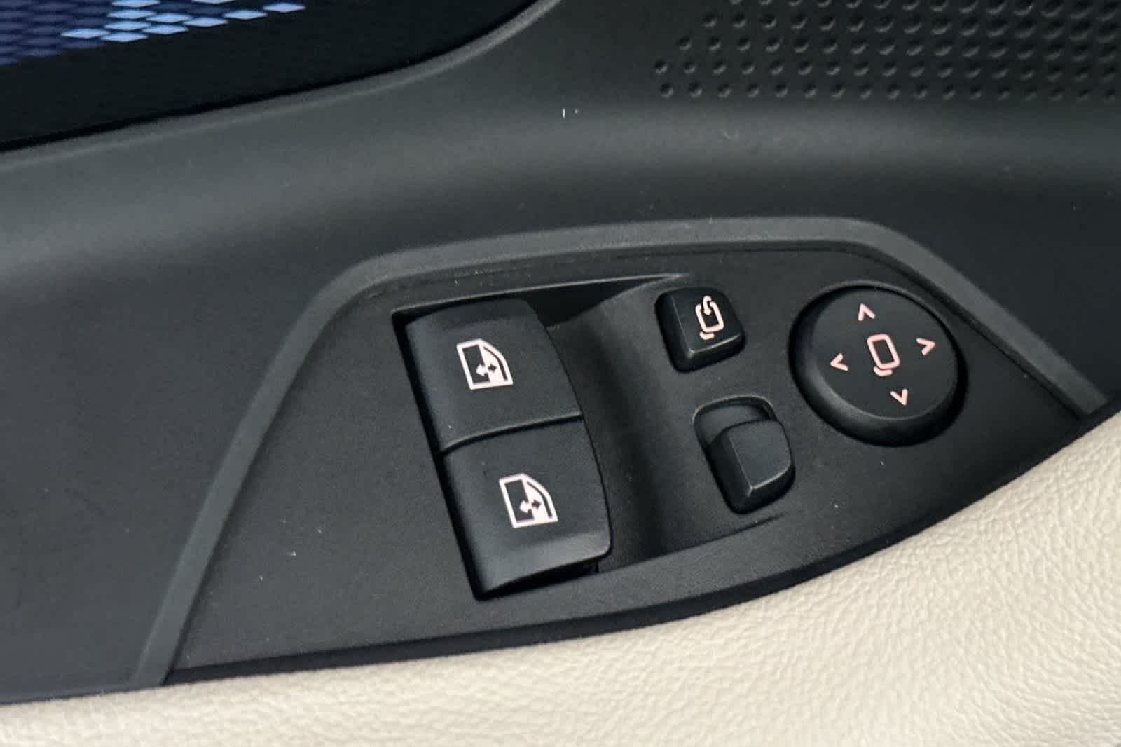 Thumbnail: 2026 BMW 2 Series - 13