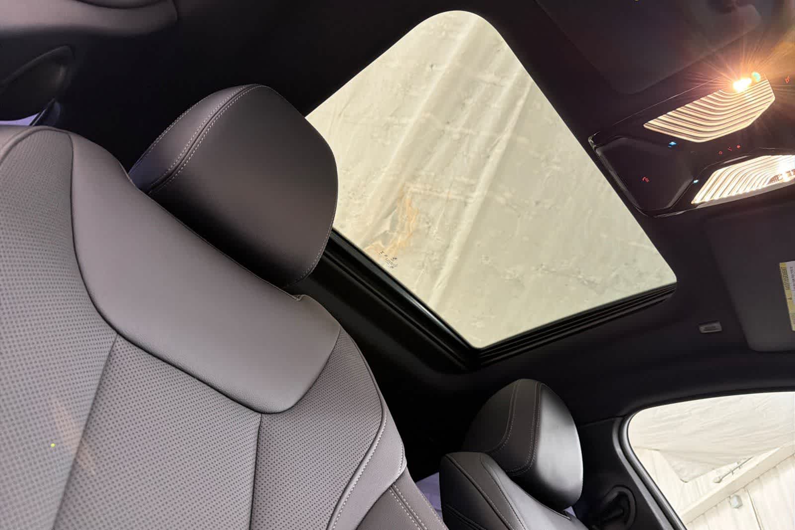 Thumbnail: 2023 BMW i4 - 16