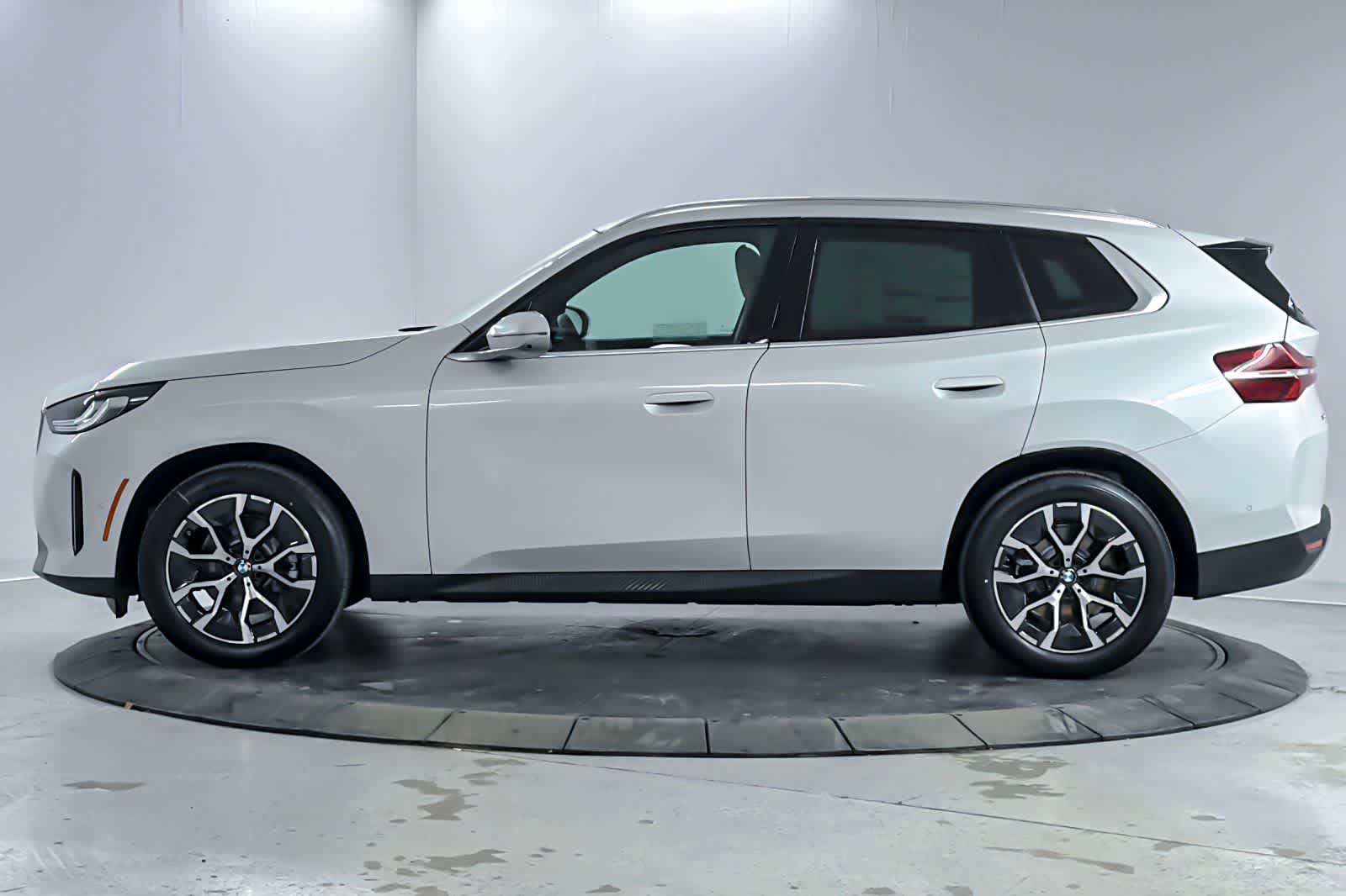 Thumbnail: 2026 BMW X3 - 5