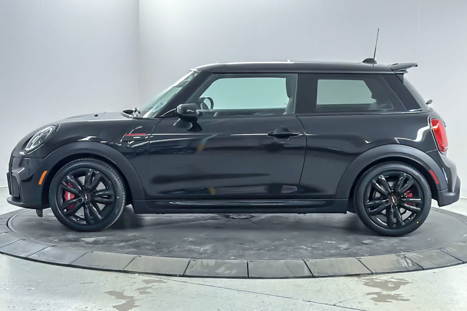 Thumbnail: 2023 MINI Cooper Hardtop - 5