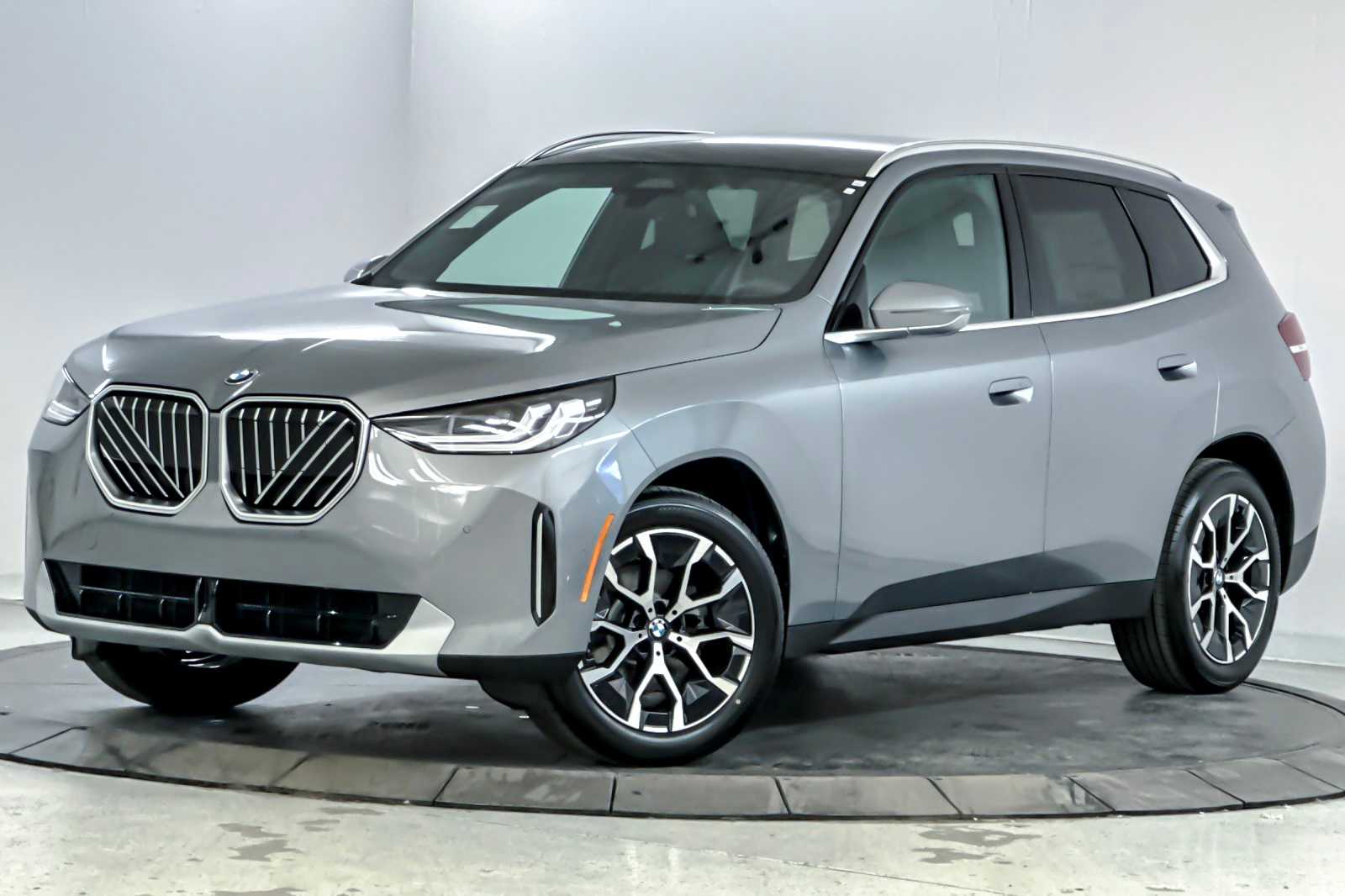 Thumbnail: 2026 BMW X3 - 1