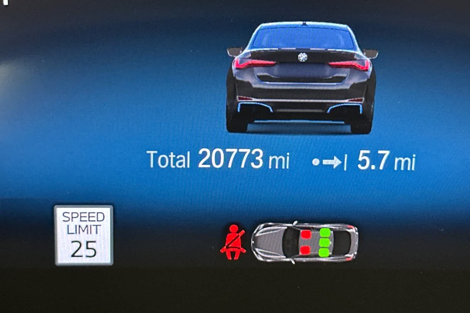 Thumbnail: 2023 BMW i4 - 25