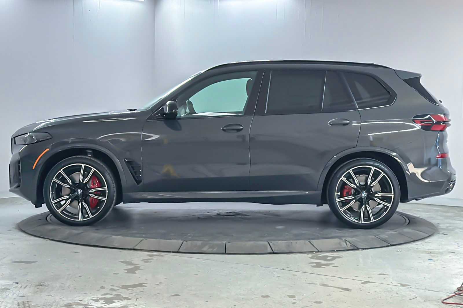 Thumbnail: 2026 BMW X5 - 5