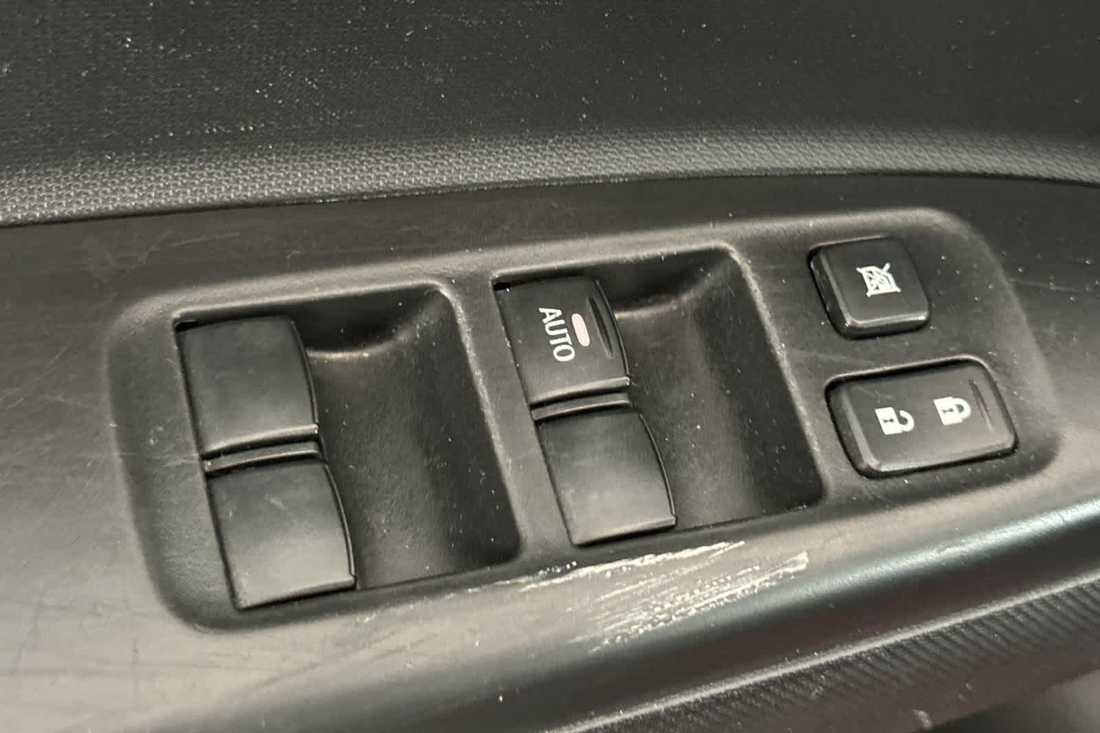 Thumbnail: 2021 Mitsubishi Mirage - 13