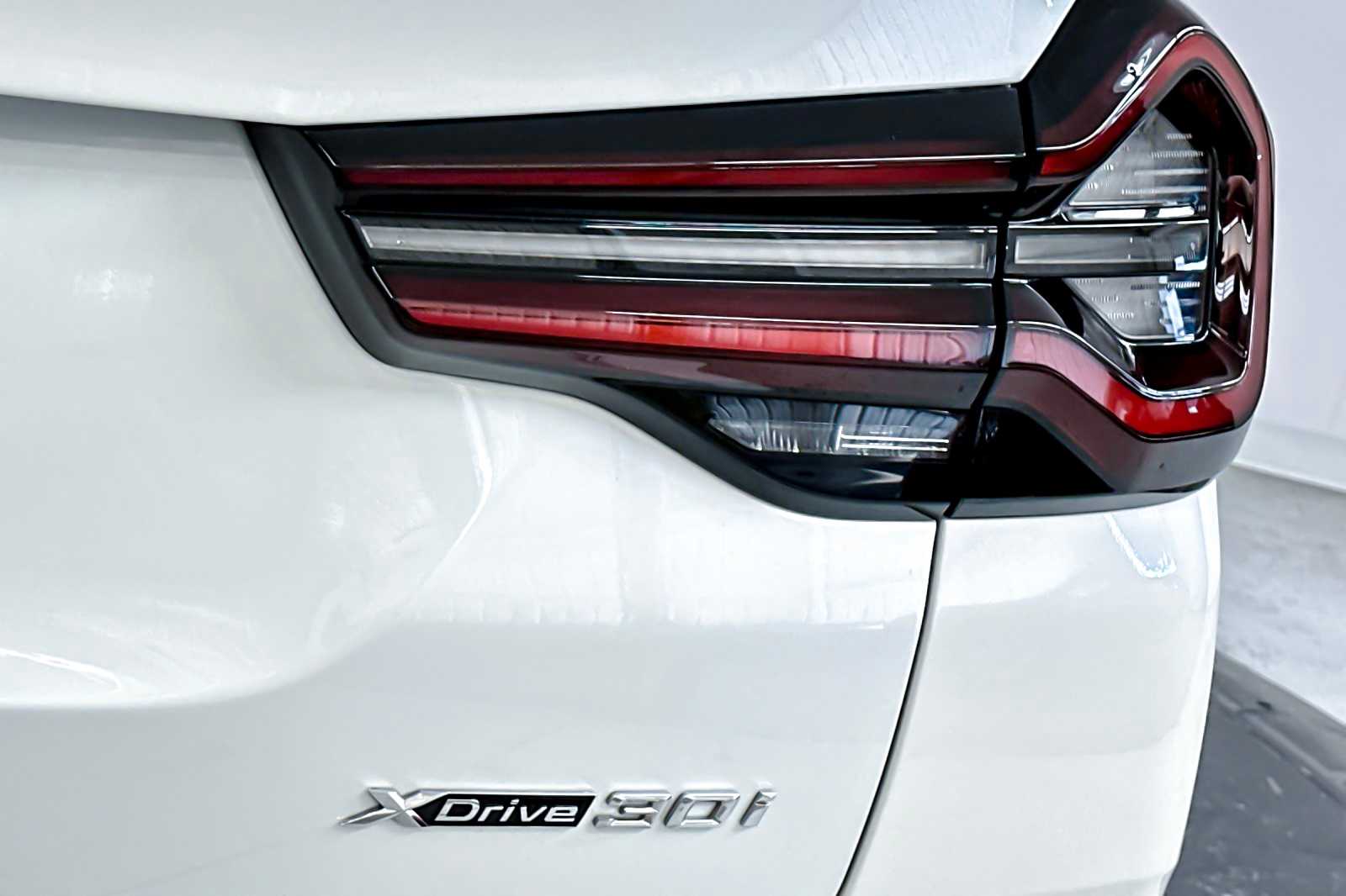 Thumbnail: 2022 BMW X3 - 28