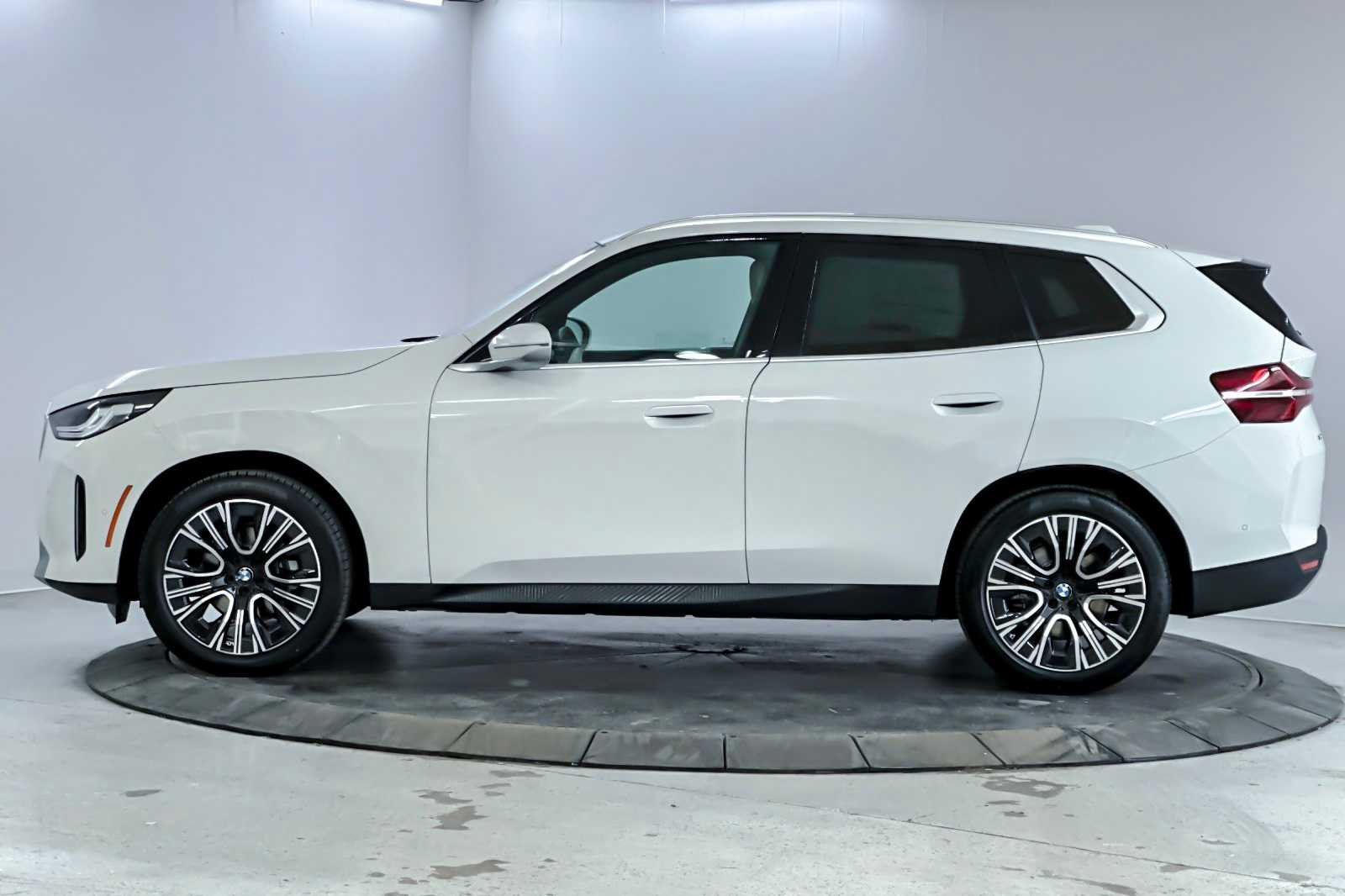 Thumbnail: 2025 BMW X3 - 5