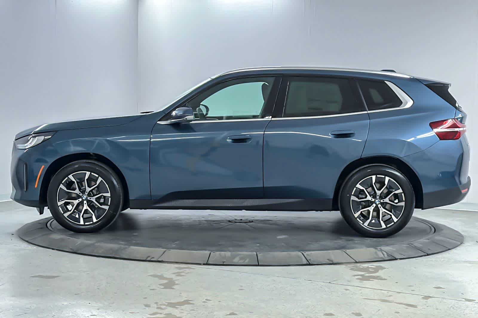 Thumbnail: 2026 BMW X3 - 5