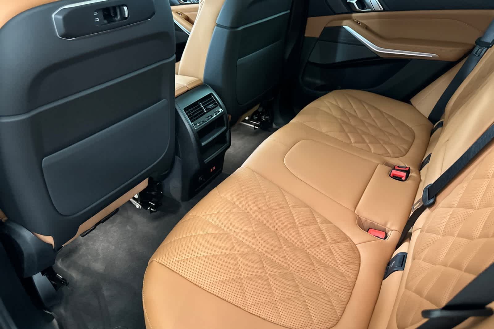 Thumbnail: 2026 BMW X5 - 4