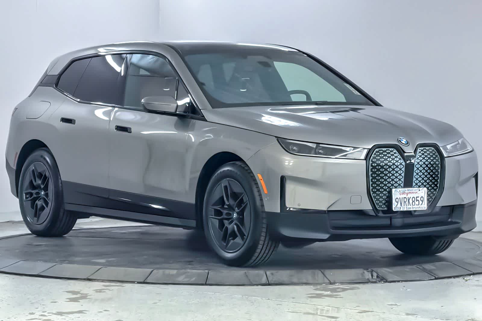 Thumbnail: 2024 BMW iX - 9