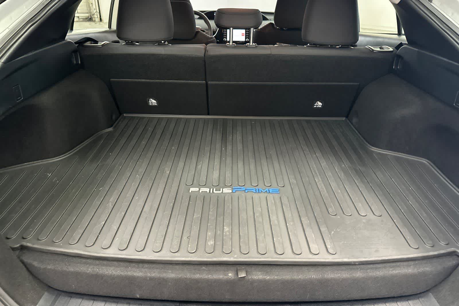 Thumbnail: 2020 Toyota Prius Prime - 15