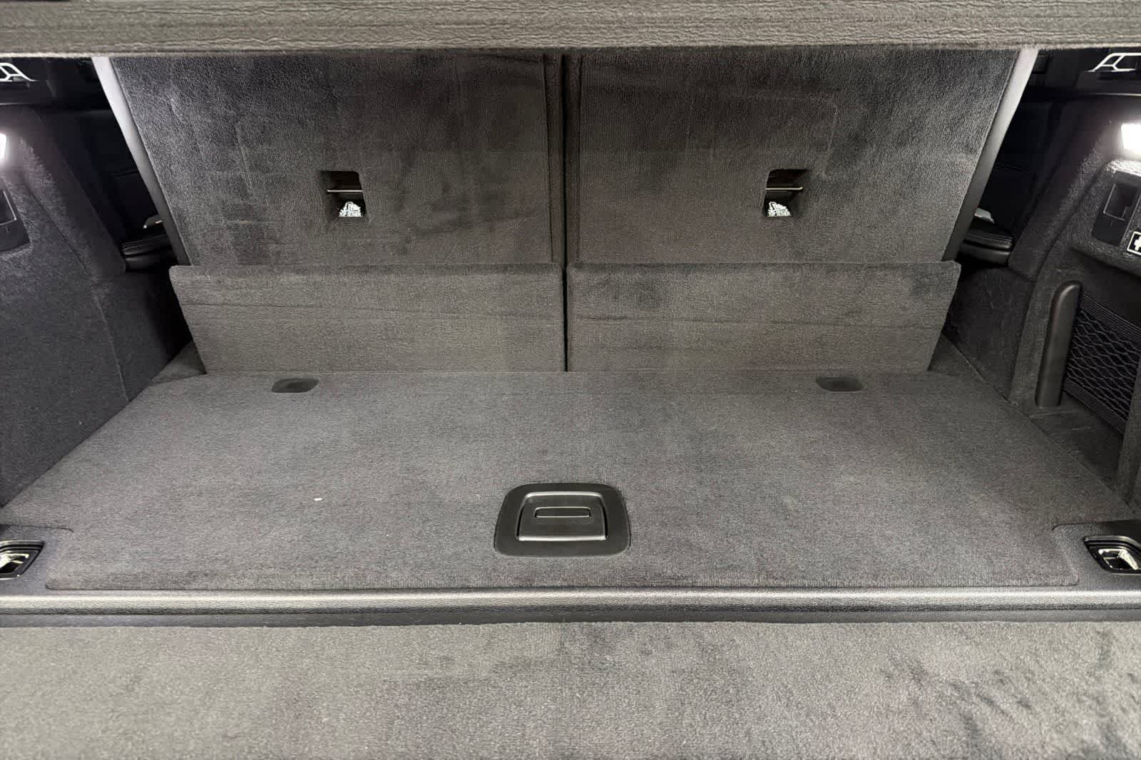 Thumbnail: 2026 BMW X7 - 15