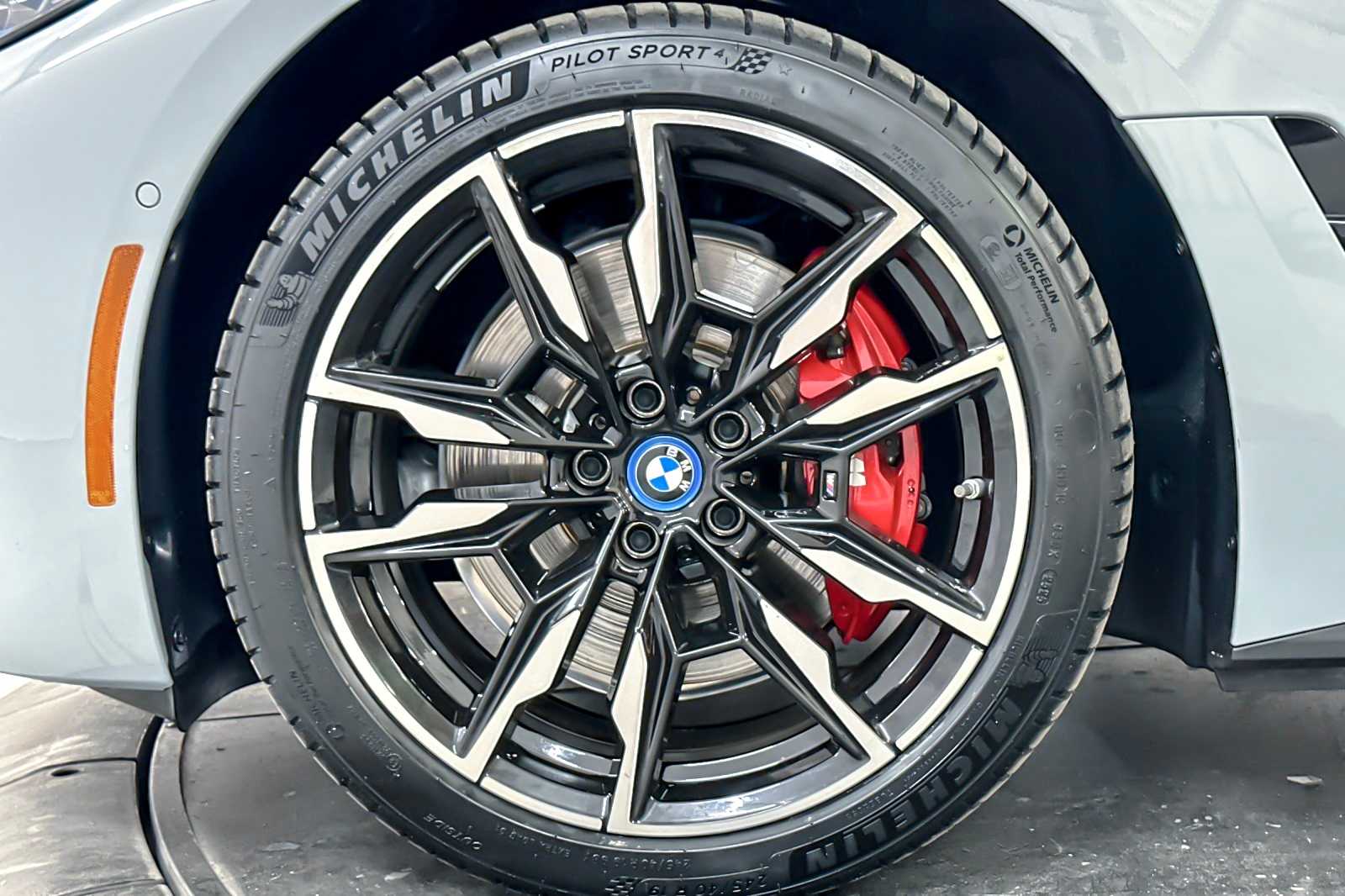 Thumbnail: 2023 BMW i4 - 26