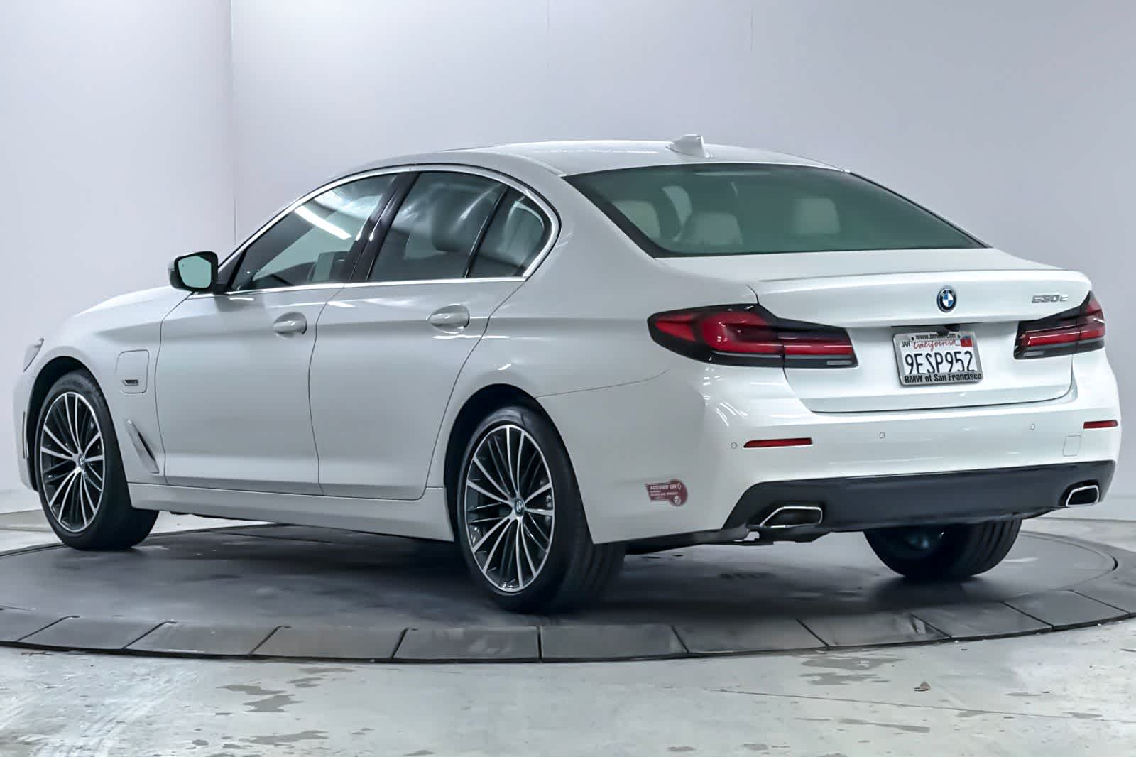 Thumbnail: 2023 BMW 5 Series - 6