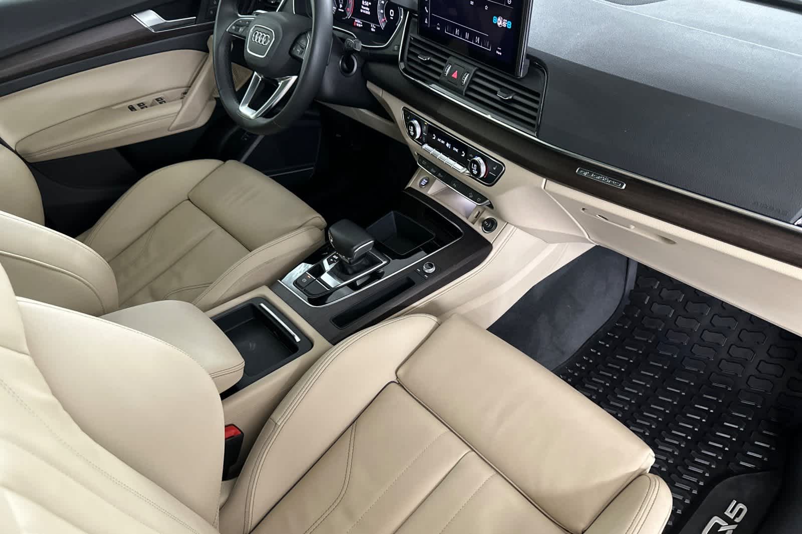 Thumbnail: 2022 Audi Q5 - 16