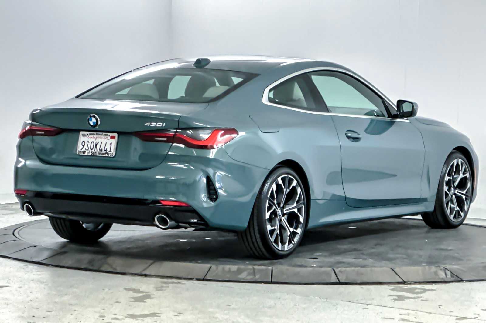 Thumbnail: 2025 BMW 4 Series - 2