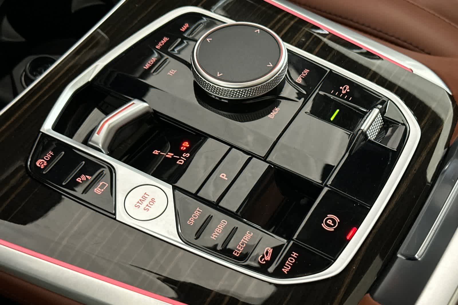 Thumbnail: 2025 BMW X5 - 22