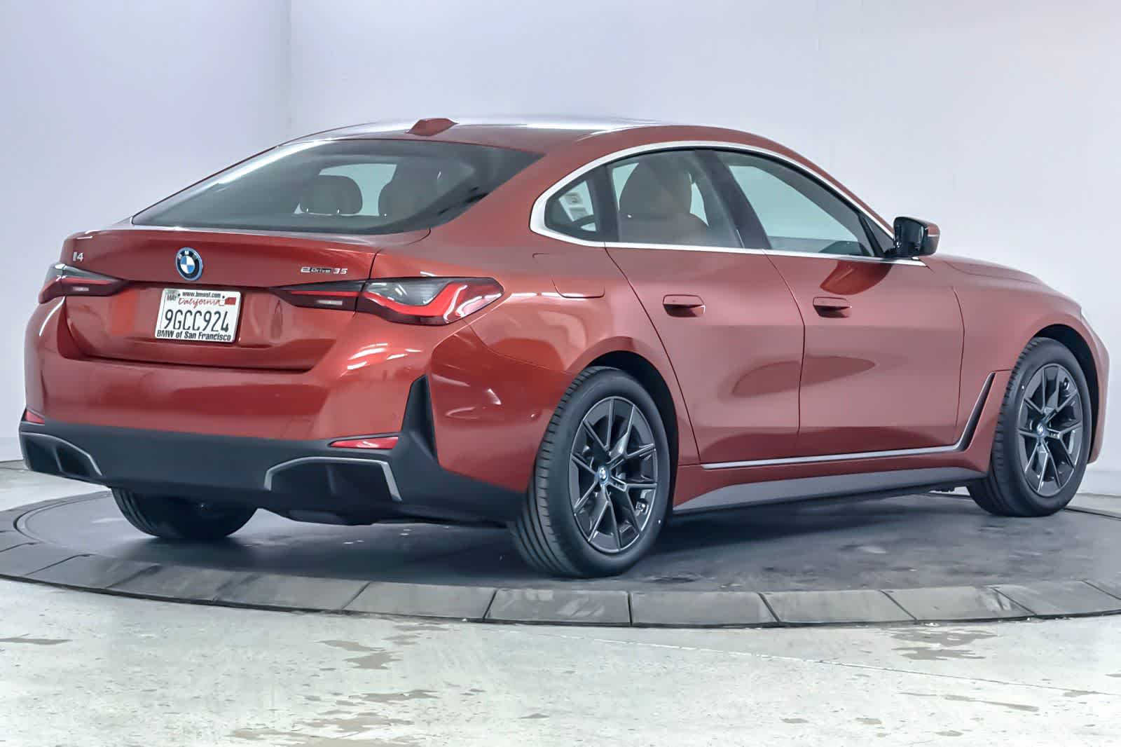 Thumbnail: 2023 BMW i4 - 2