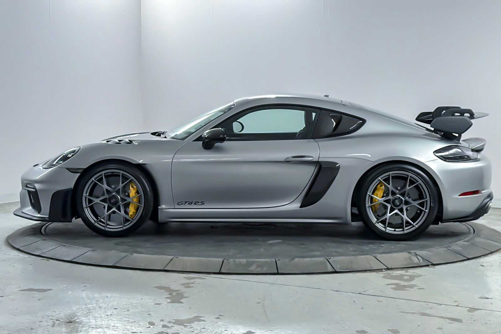 Thumbnail: 2023 Porsche 718 Cayman - 4