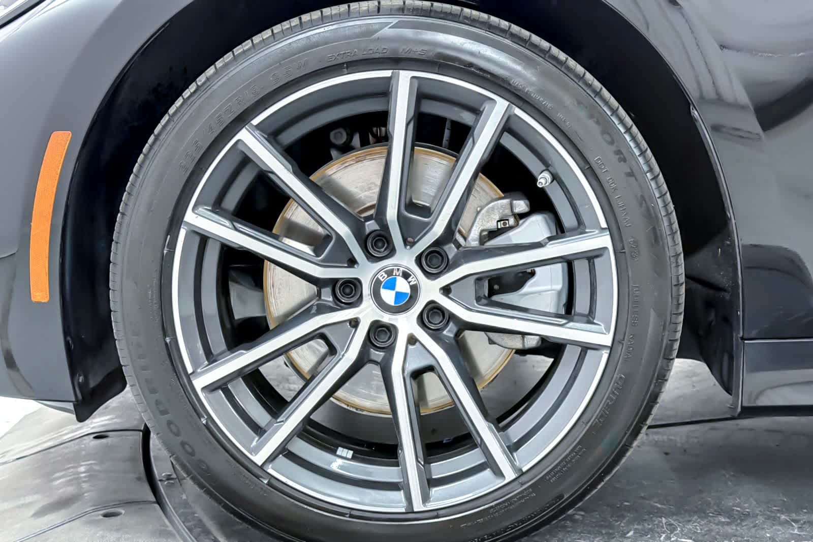 Thumbnail: 2019 BMW 3 Series - 26