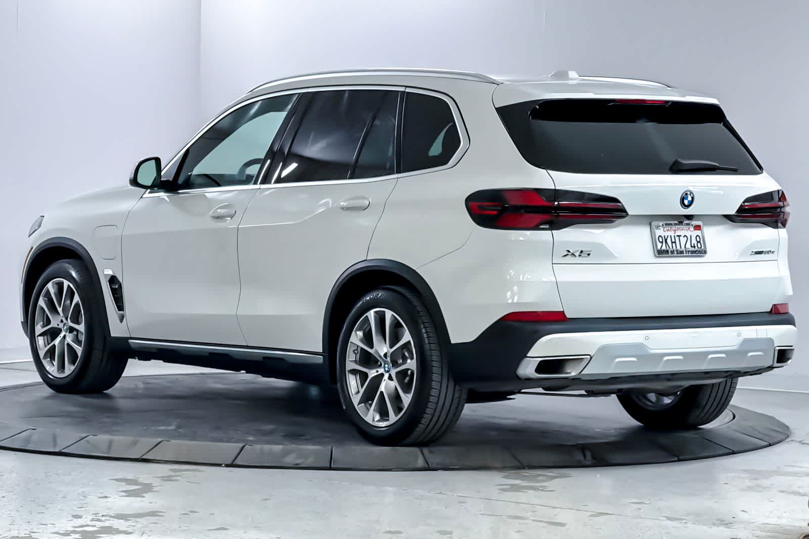 Thumbnail: 2024 BMW X5 - 6