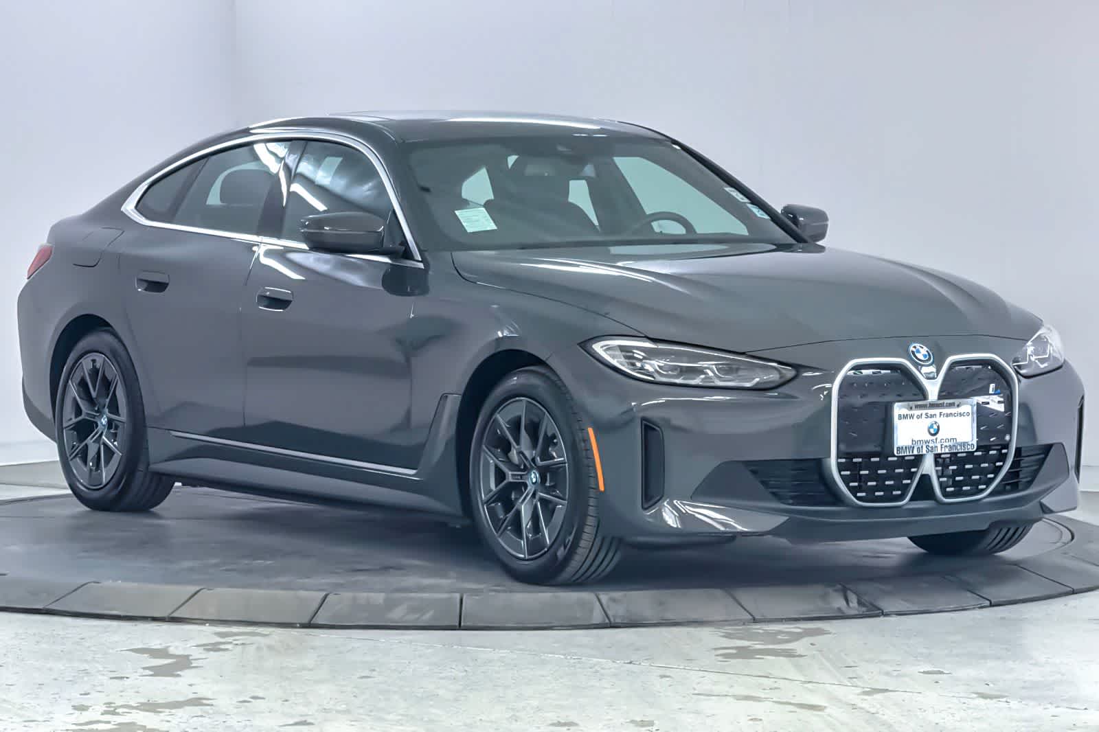 Thumbnail: 2023 BMW i4 - 8