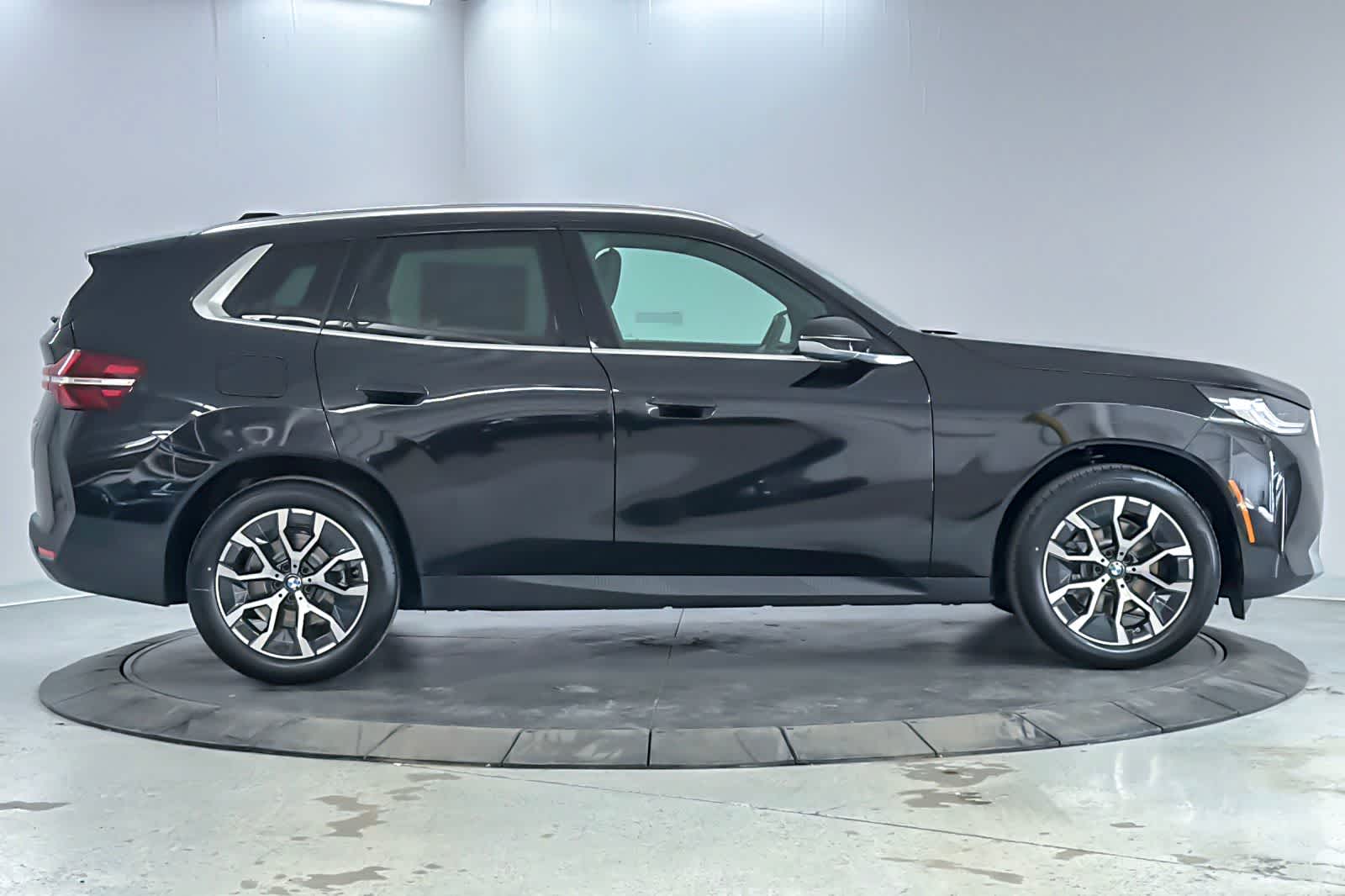 Thumbnail: 2026 BMW X3 - 8