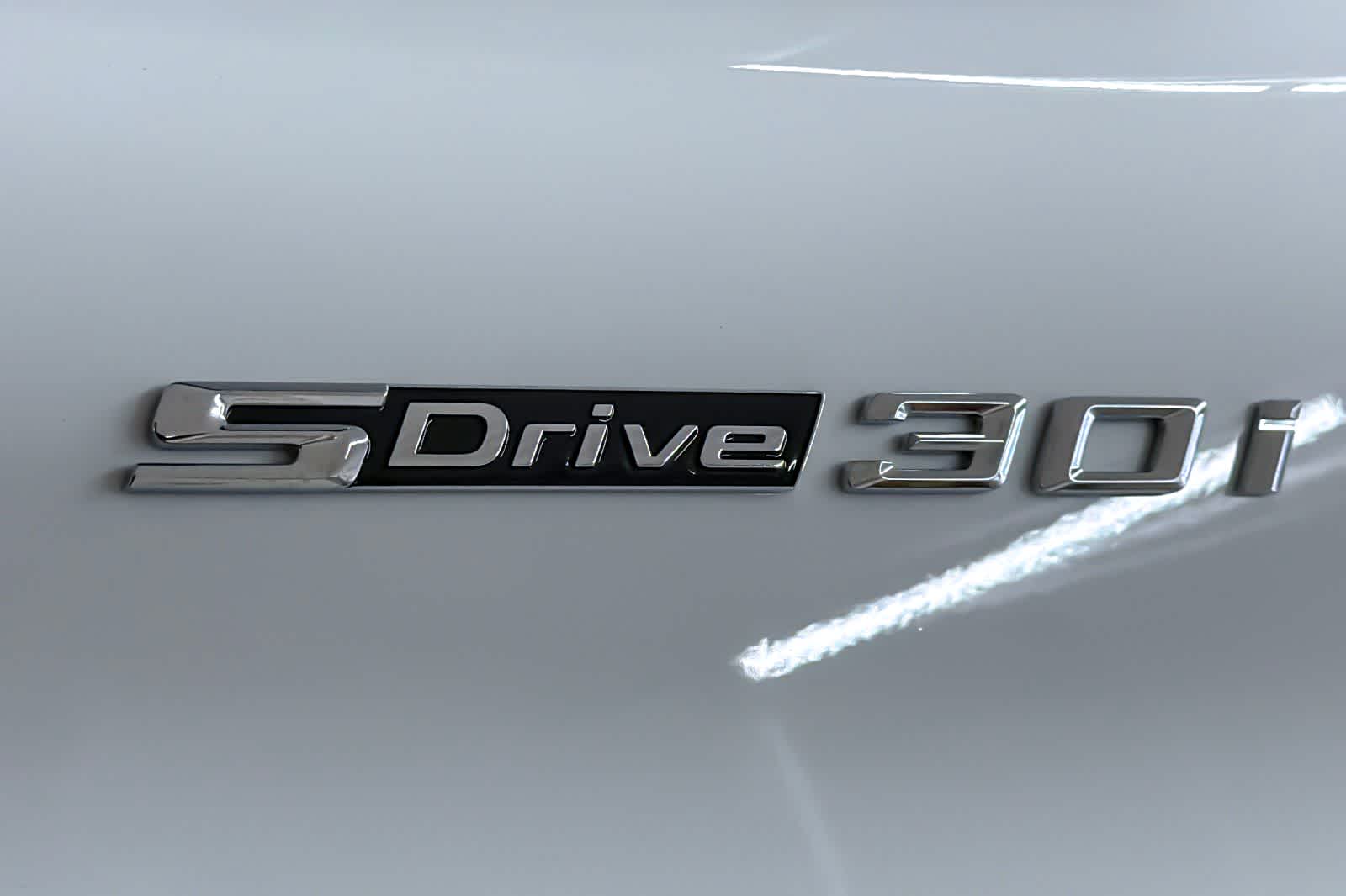 Thumbnail: 2026 BMW Z4 - 12