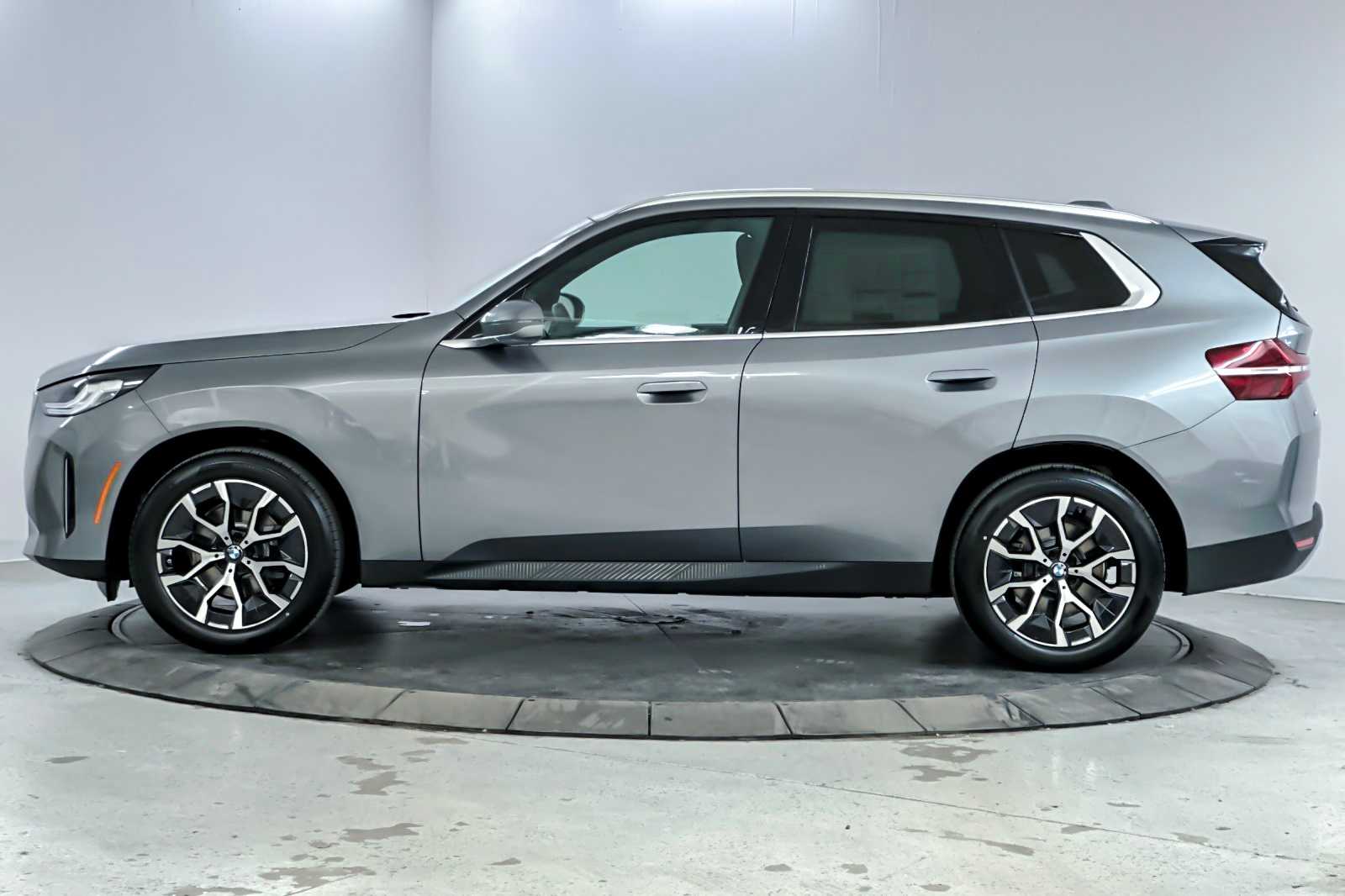 Thumbnail: 2026 BMW X3 - 5