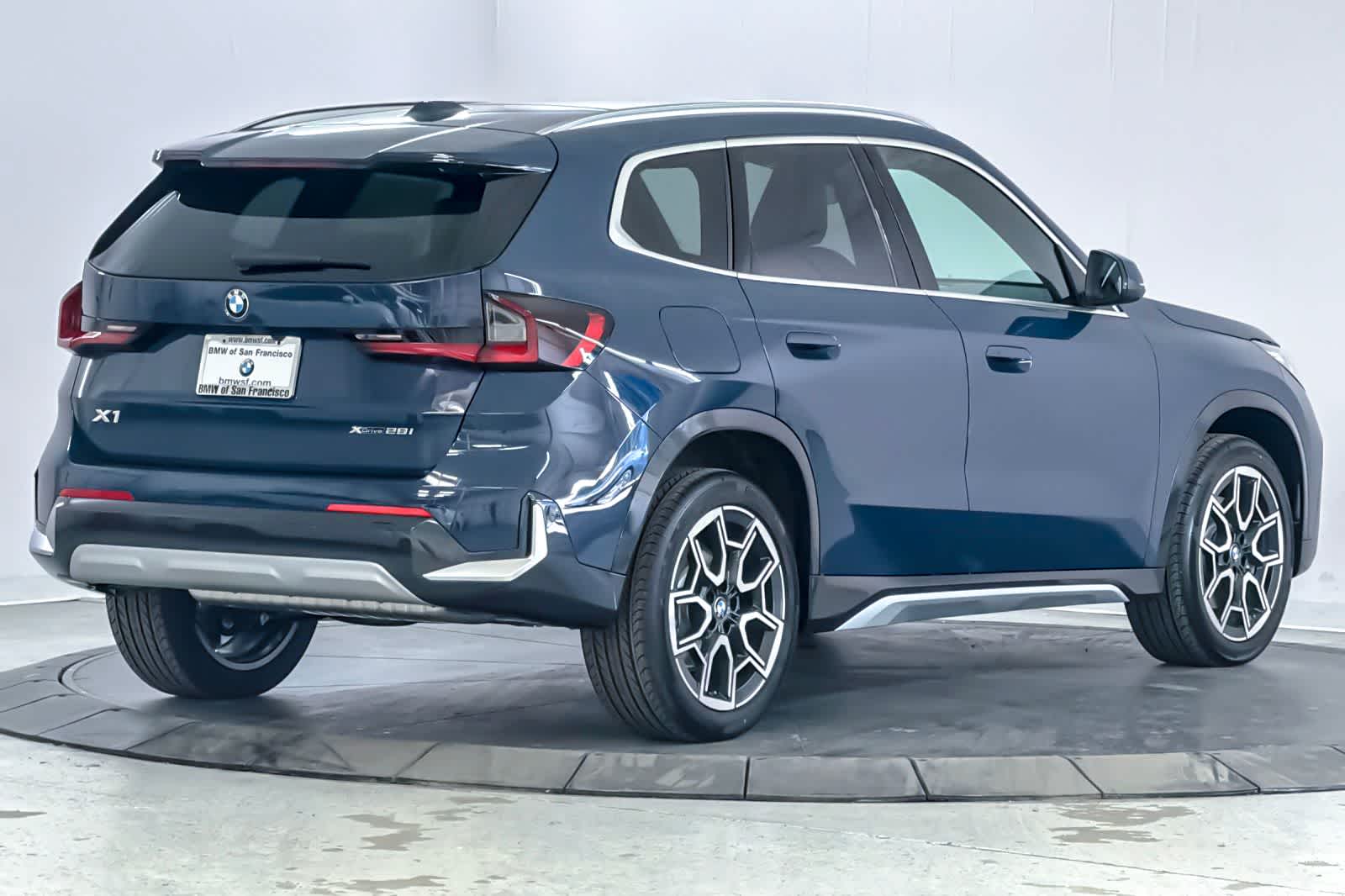 Thumbnail: 2026 BMW X1 - 2