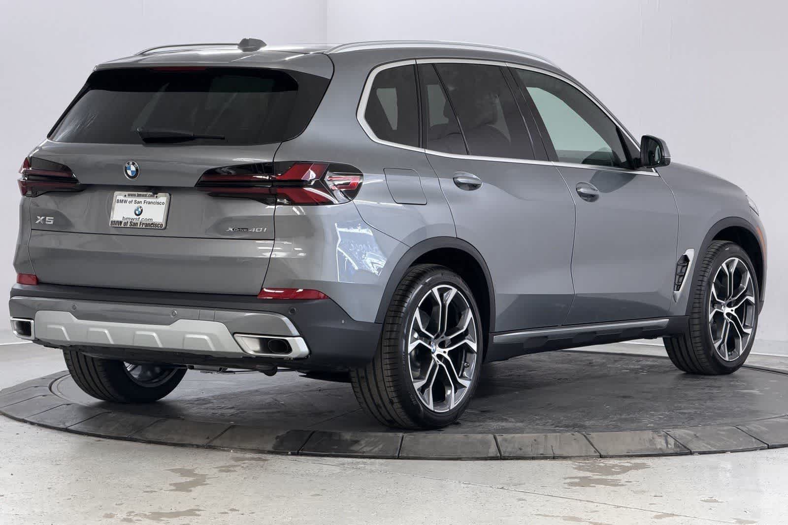 Thumbnail: 2026 BMW X5 - 2