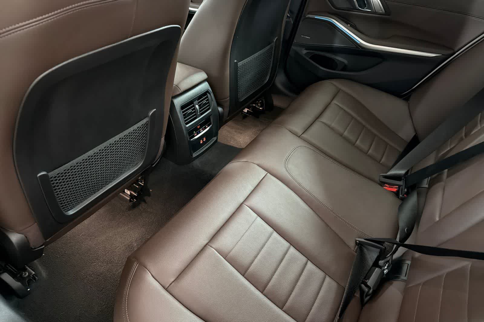 Thumbnail: 2023 BMW 3 Series - 4