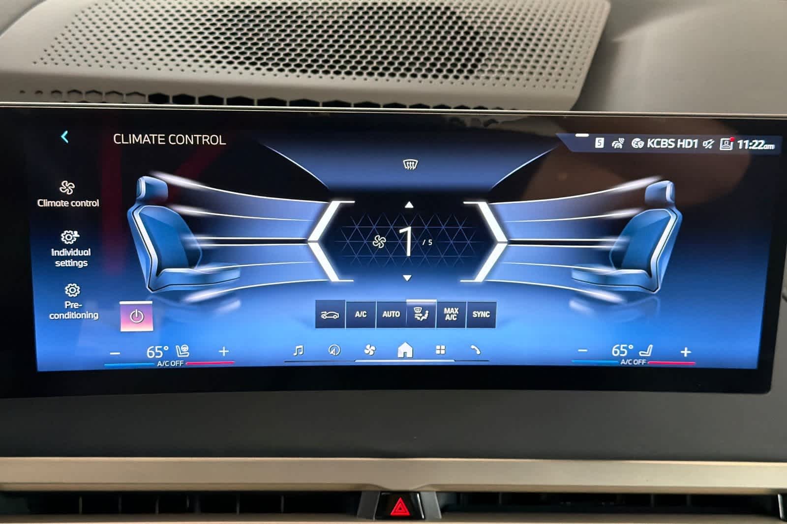 Thumbnail: 2026 BMW iX - 21