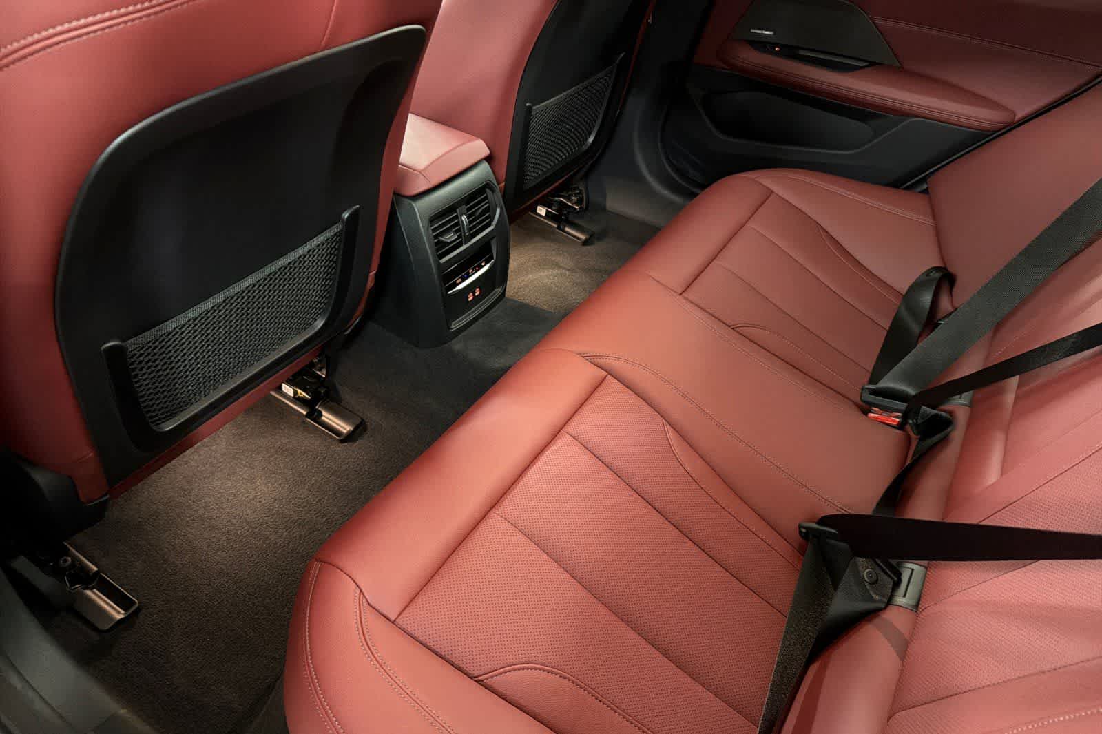 Thumbnail: 2023 BMW i4 - 4