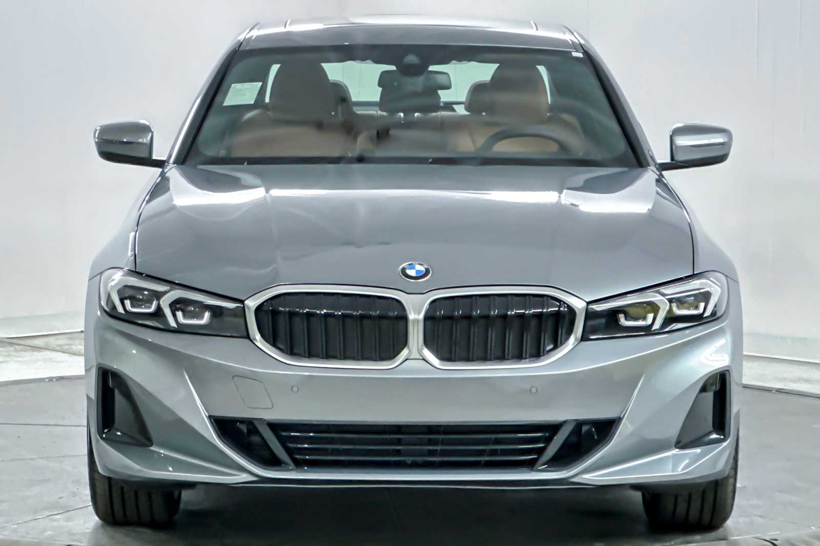 Thumbnail: 2026 BMW 3 Series - 10