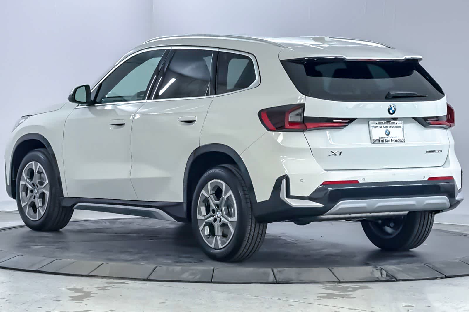 Thumbnail: 2026 BMW X1 - 6