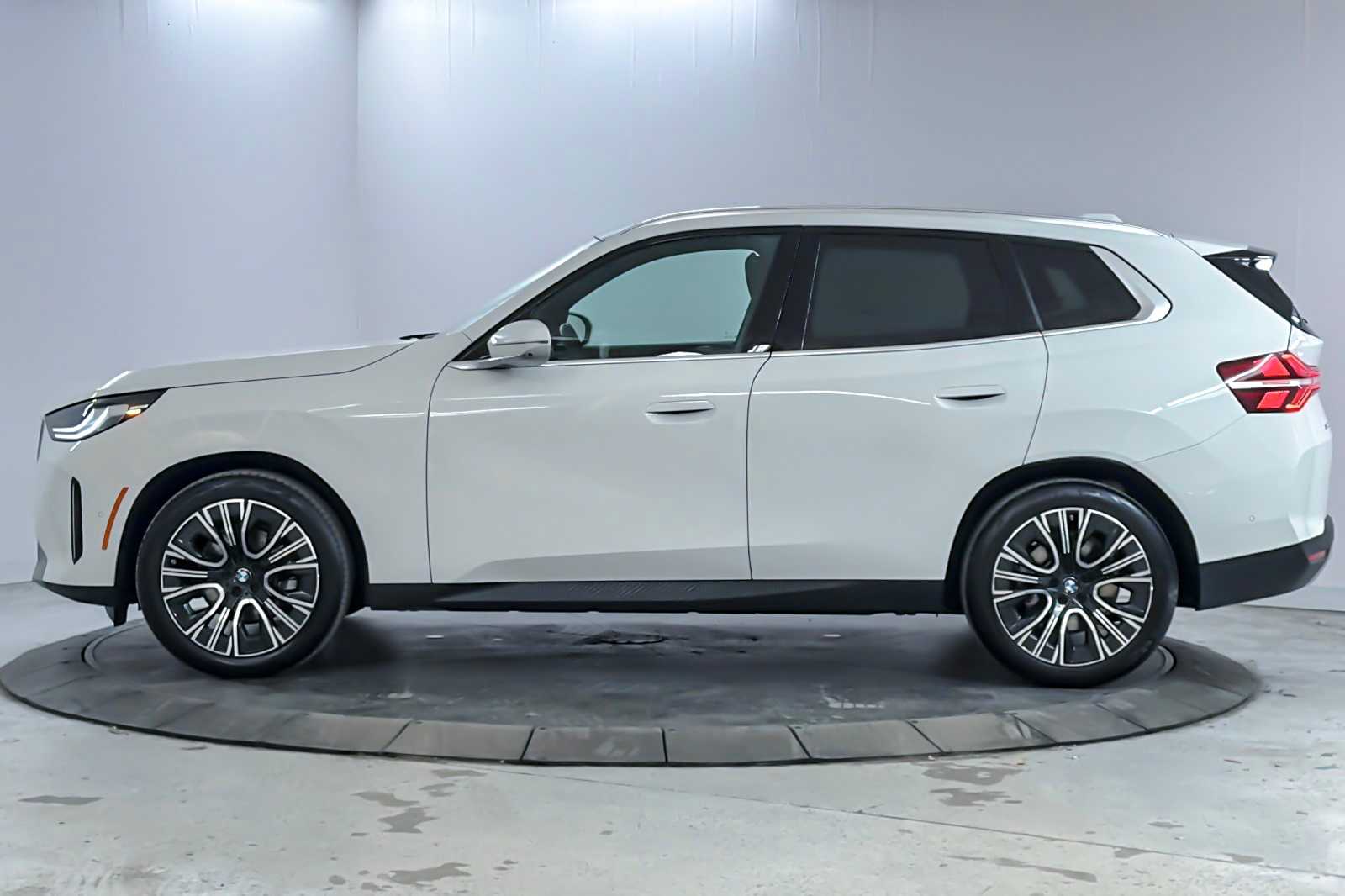 Thumbnail: 2025 BMW X3 - 5