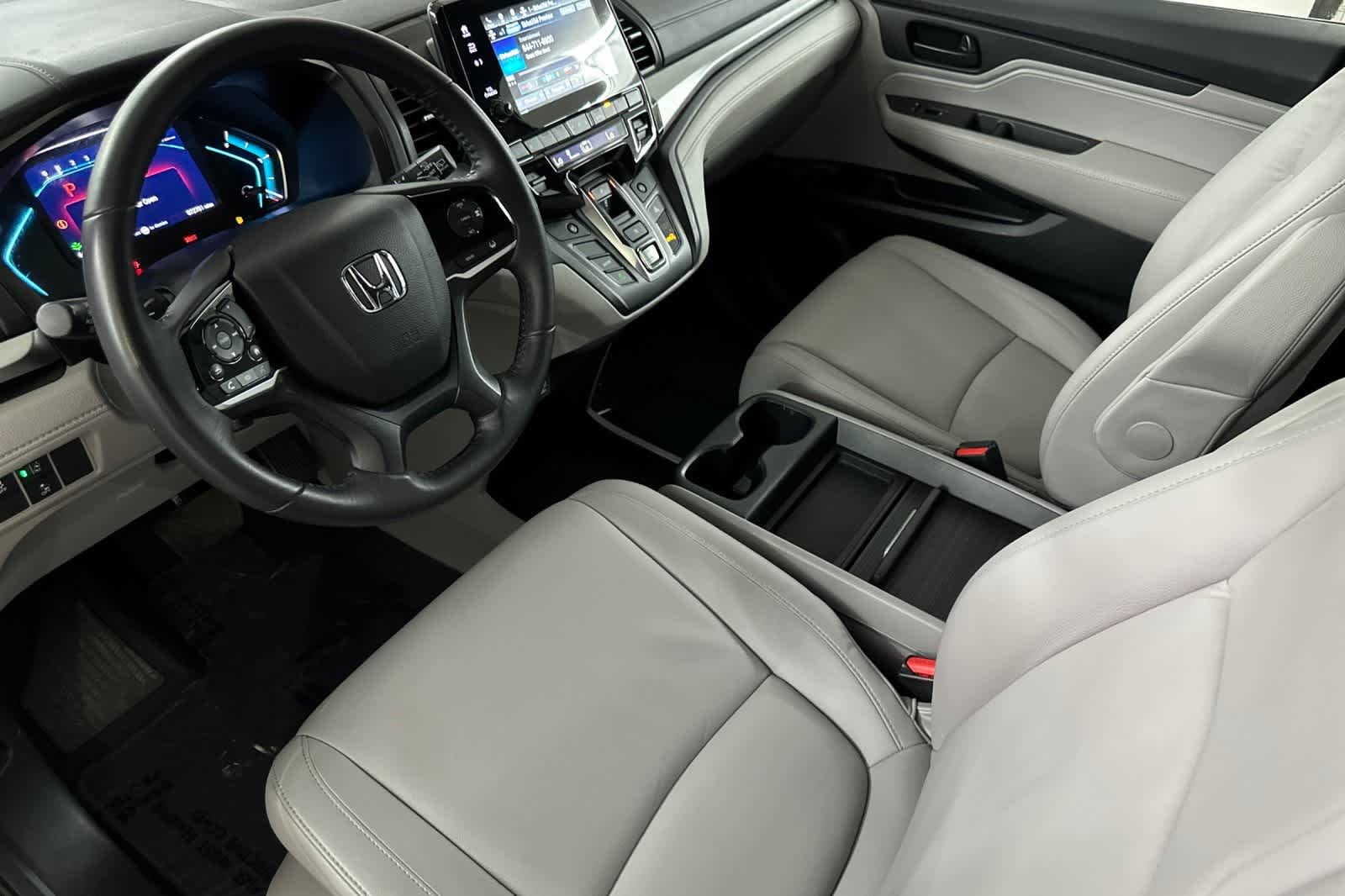 Thumbnail: 2019 Honda Odyssey - 11