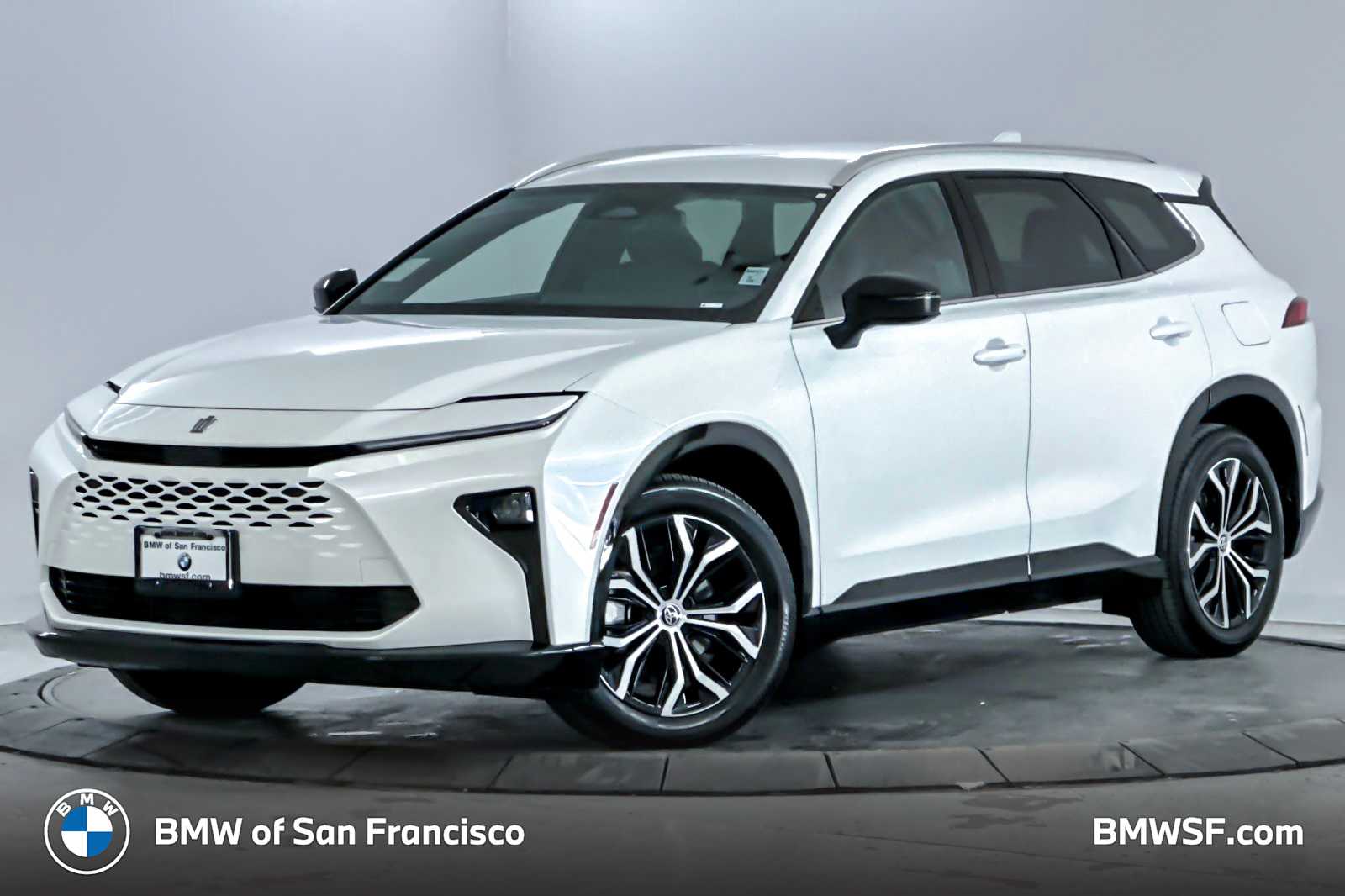 Thumbnail: 2025 Toyota Crown Signia - 1