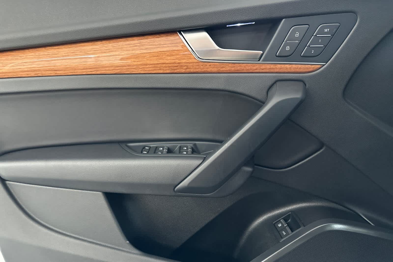 Thumbnail: 2021 Audi Q5 - 12