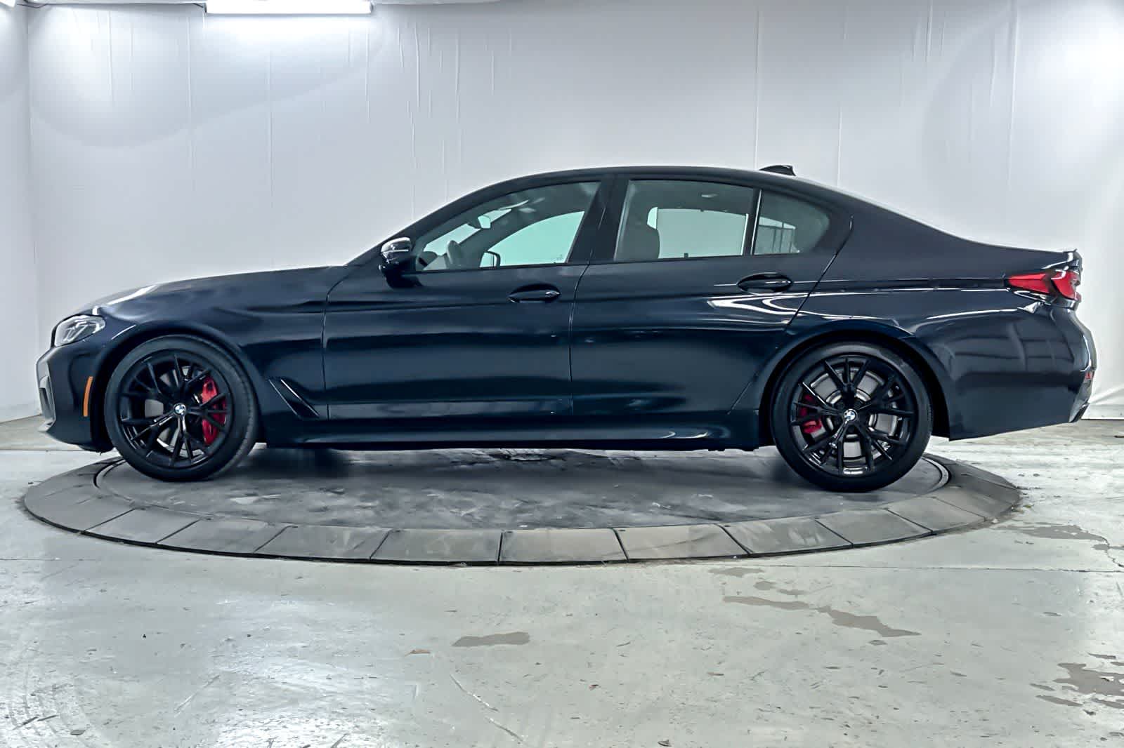 Thumbnail: 2023 BMW 5 Series - 5