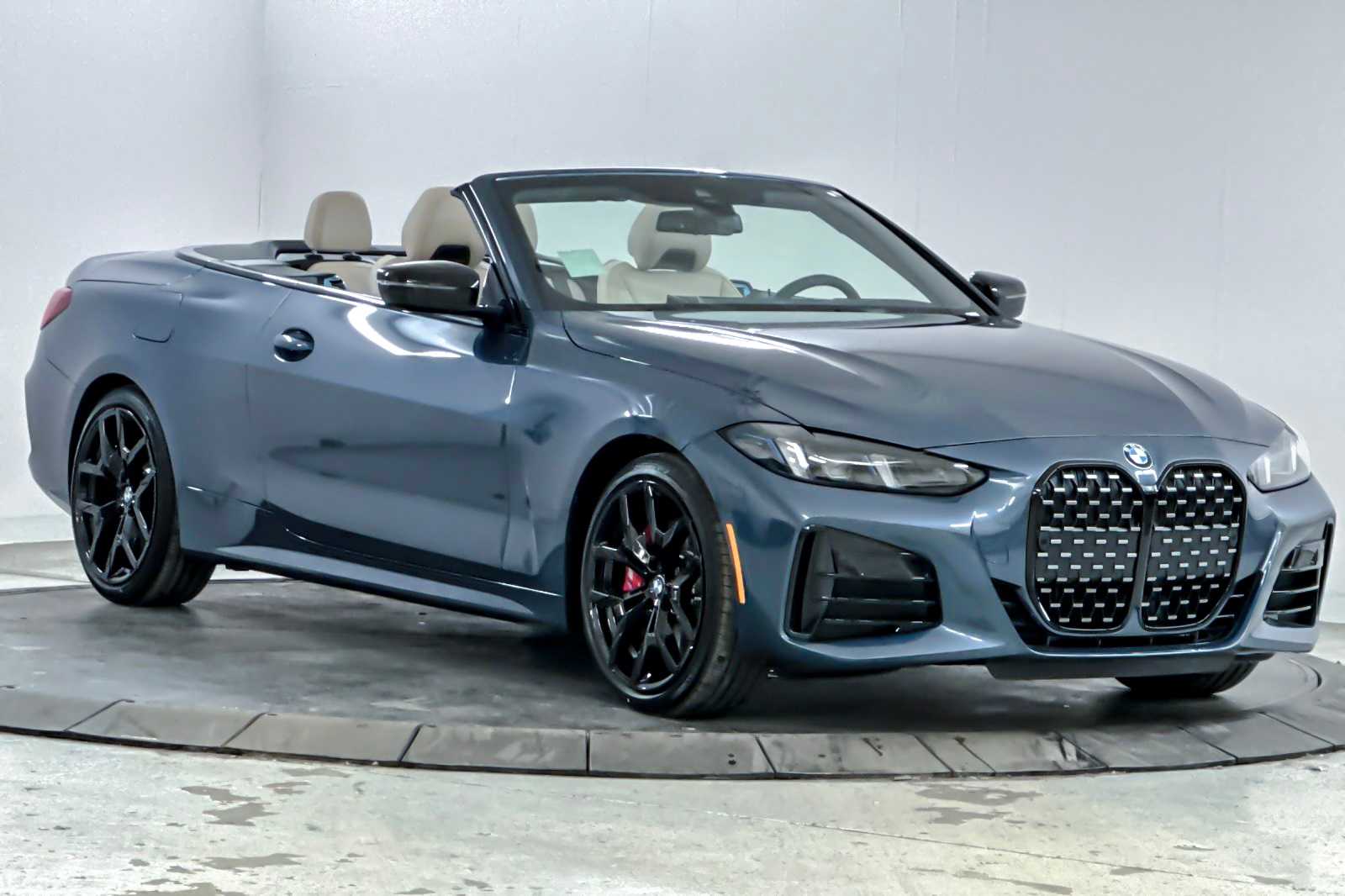 Thumbnail: 2026 BMW 4 Series - 9